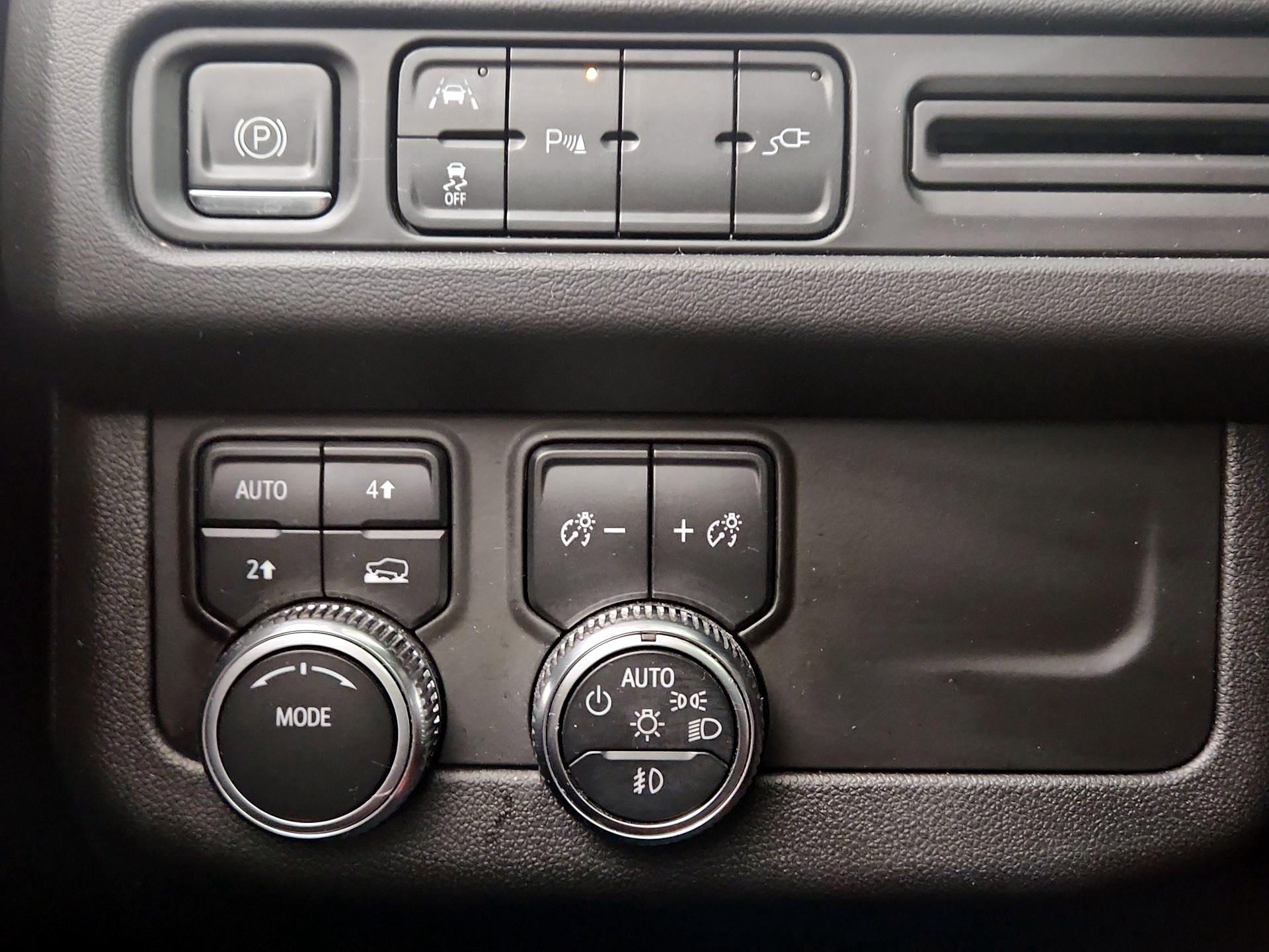 Thumbnail: 2021 GMC Yukon - 13