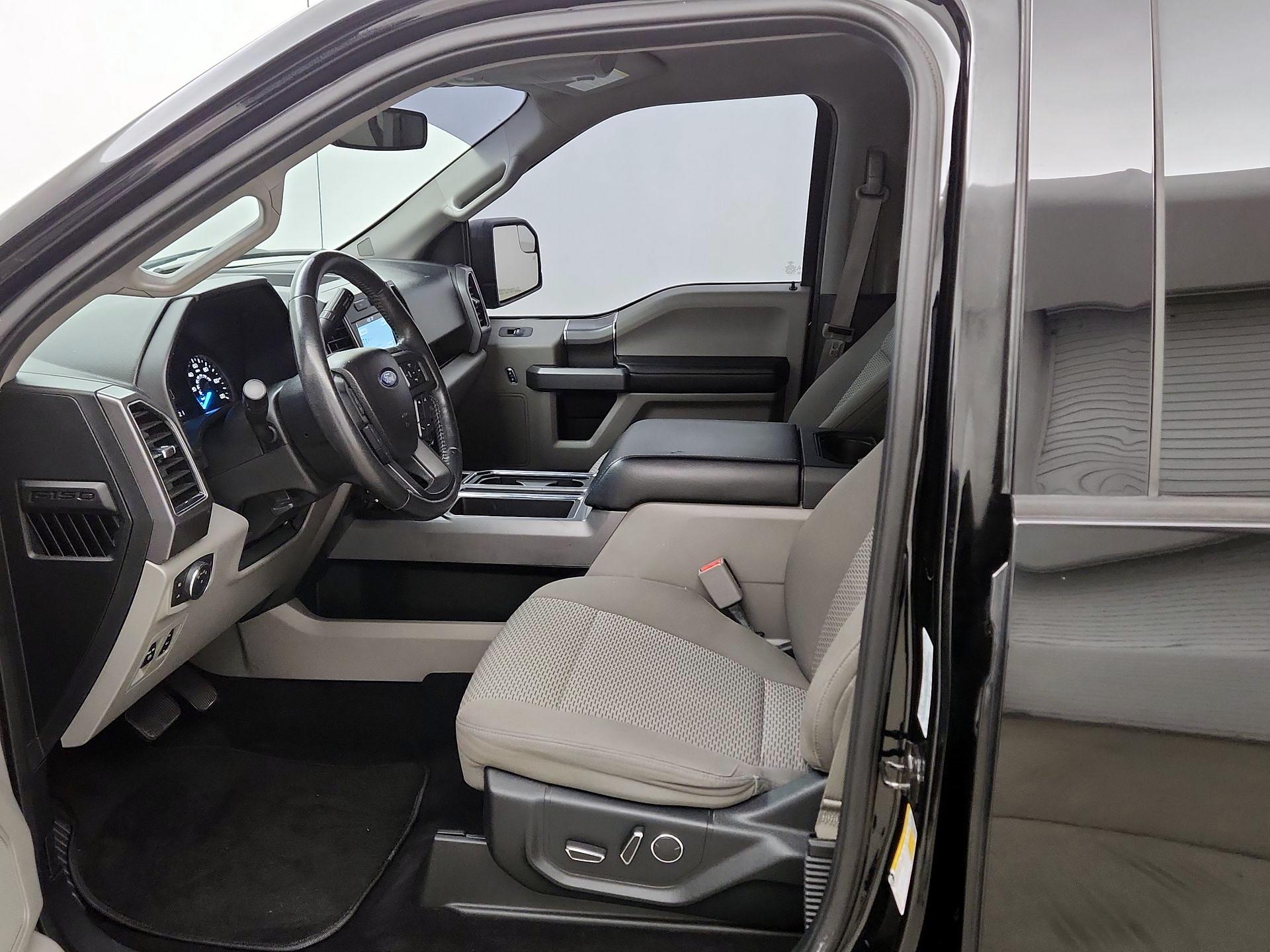 Thumbnail: 2017 Ford F-150 - 11