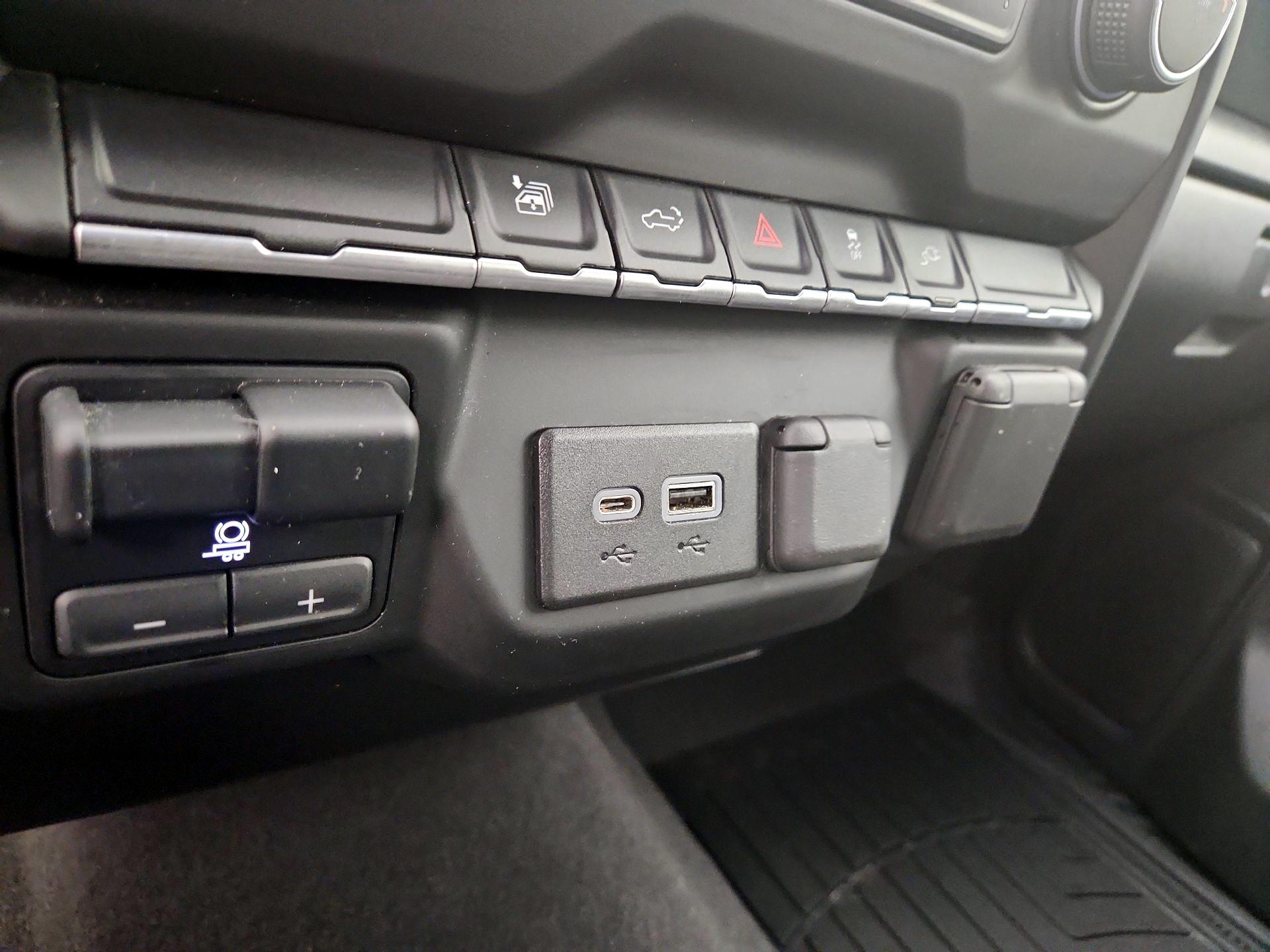Thumbnail: 2022 Chevrolet Silverado 2500 - 18