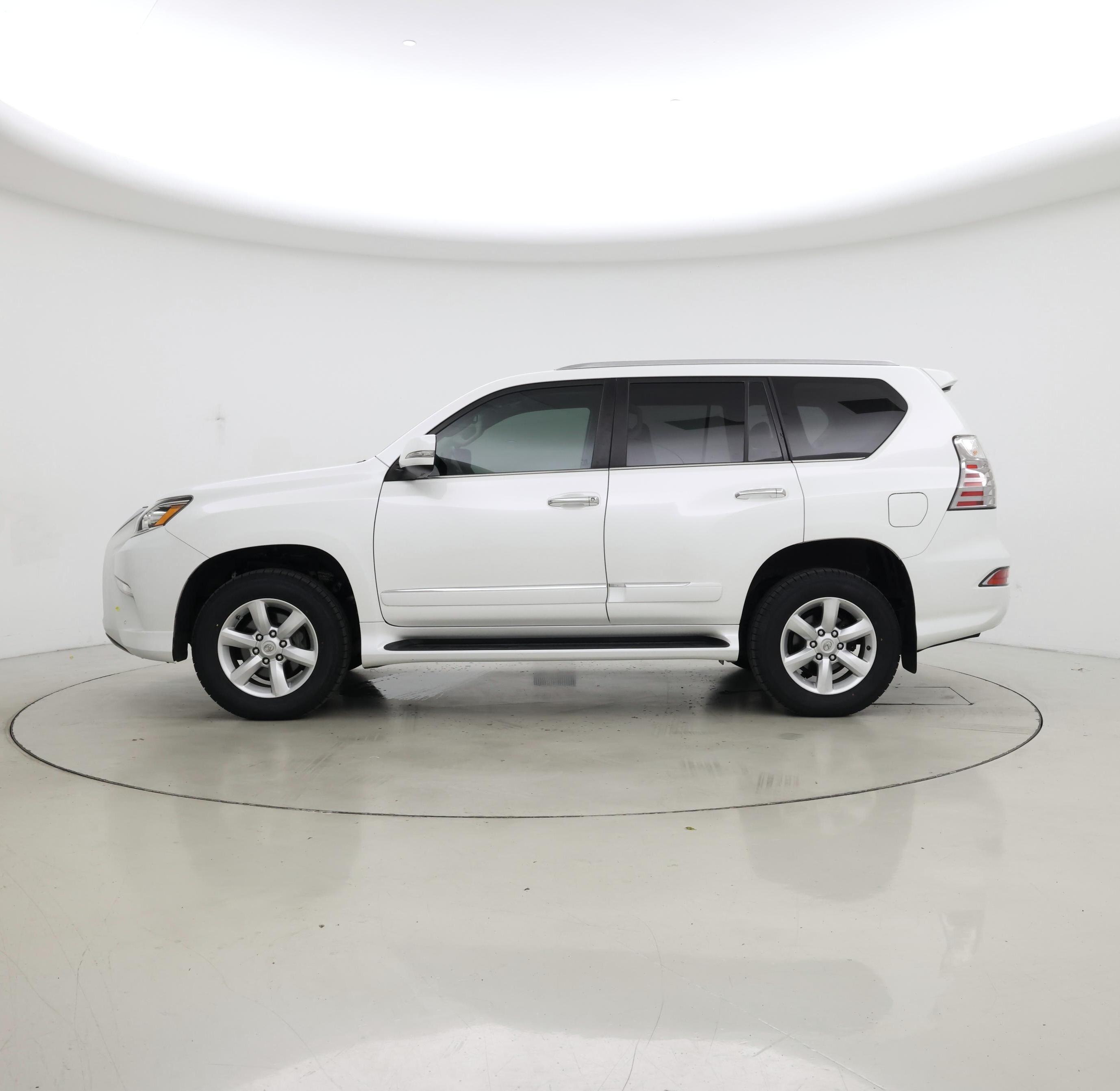 Thumbnail: 2019 Lexus GX - 3