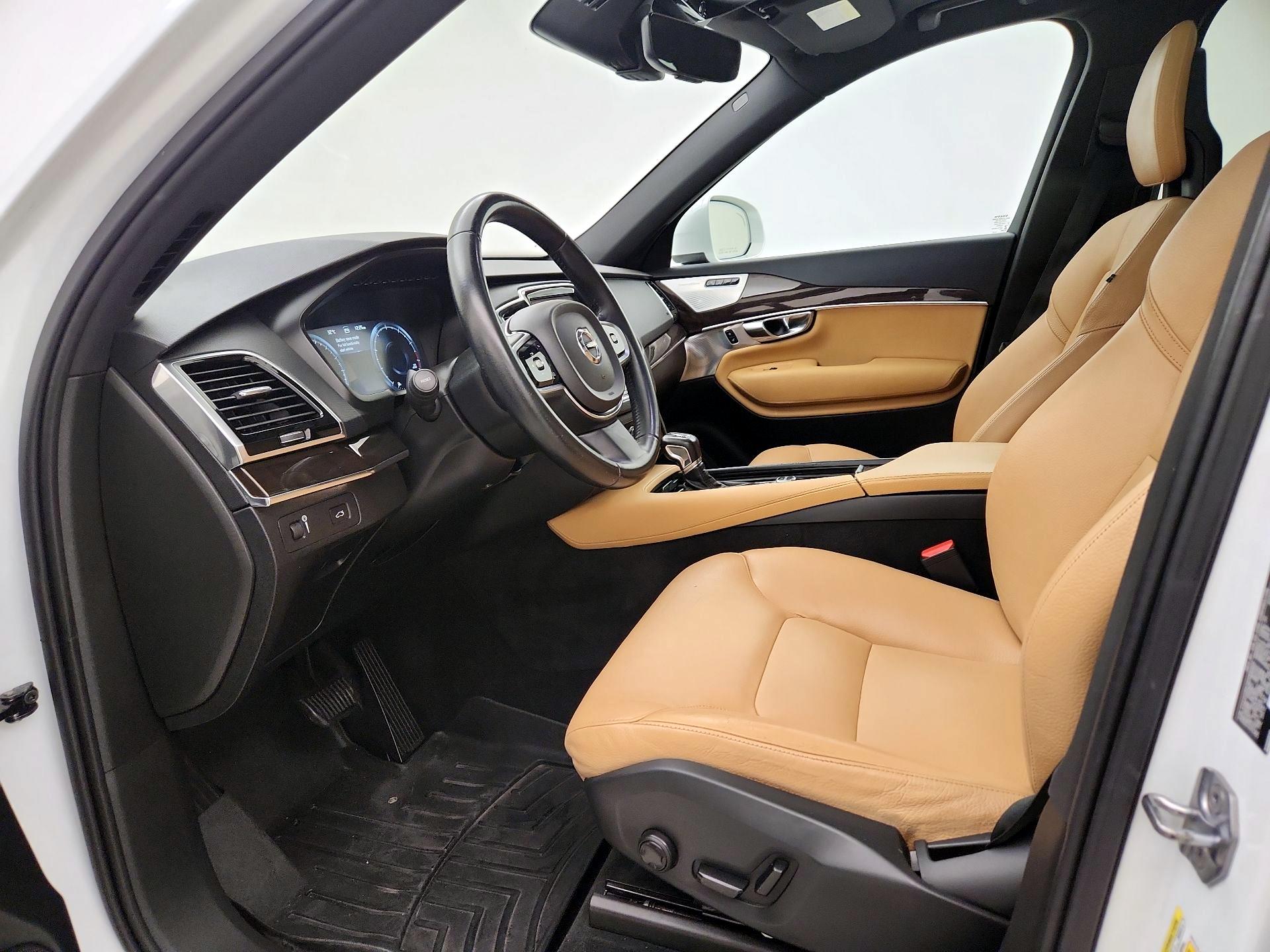 Thumbnail: 2017 Volvo XC90 - 11