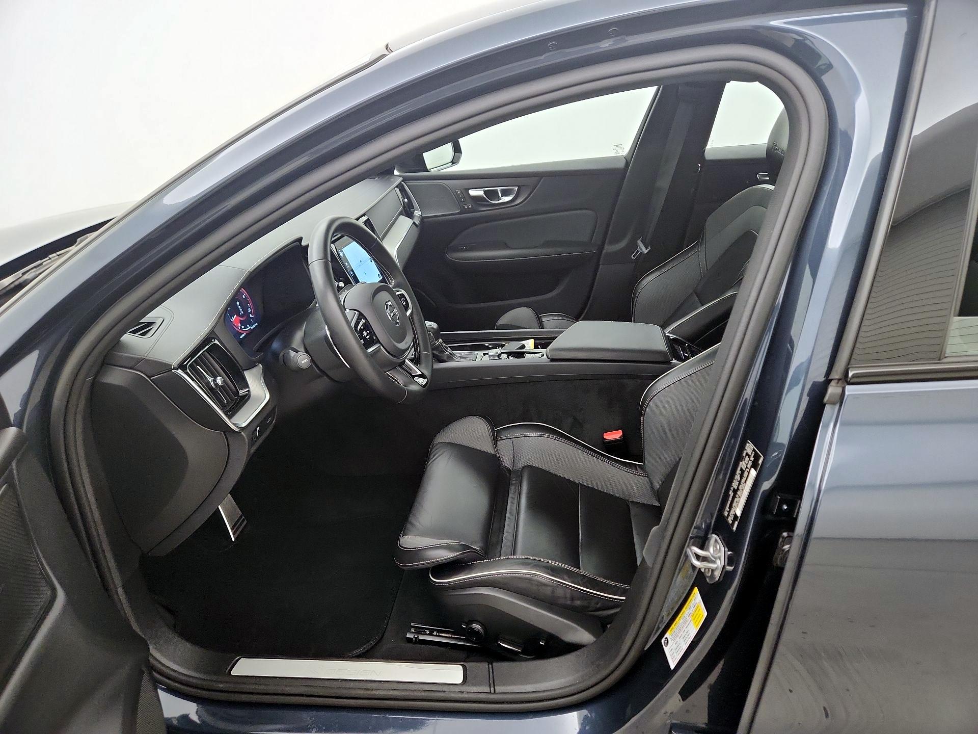 Thumbnail: 2020 Volvo S60 - 11