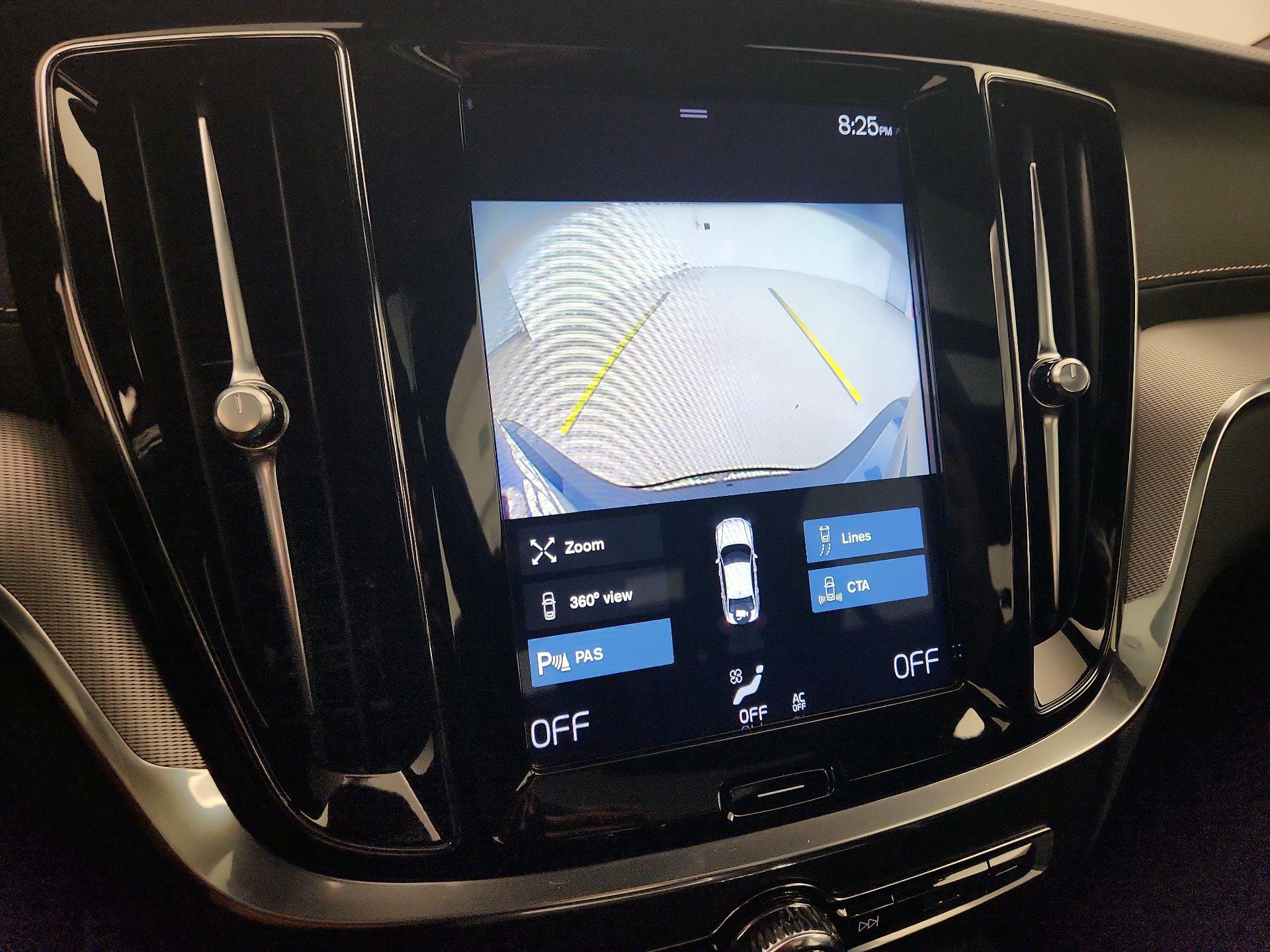 Thumbnail: 2020 Volvo S60 - 15