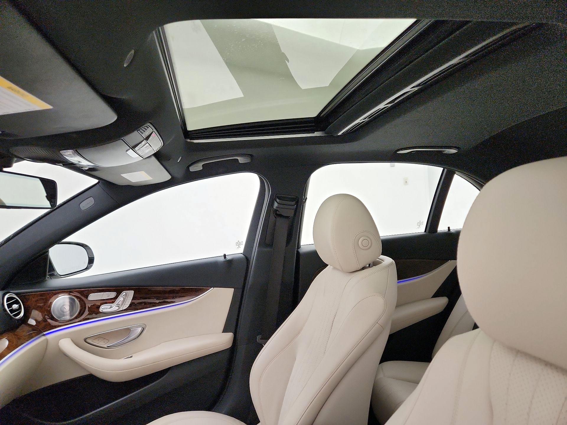 Thumbnail: 2020 Mercedes-Benz E-Class - 20