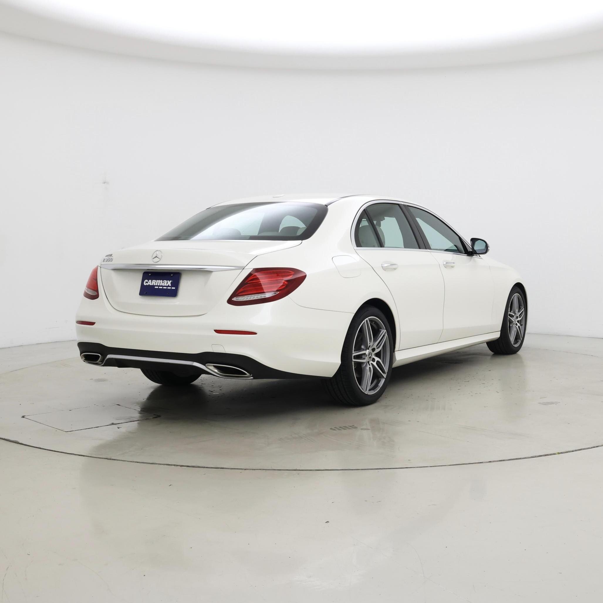 Thumbnail: 2020 Mercedes-Benz E-Class - 8