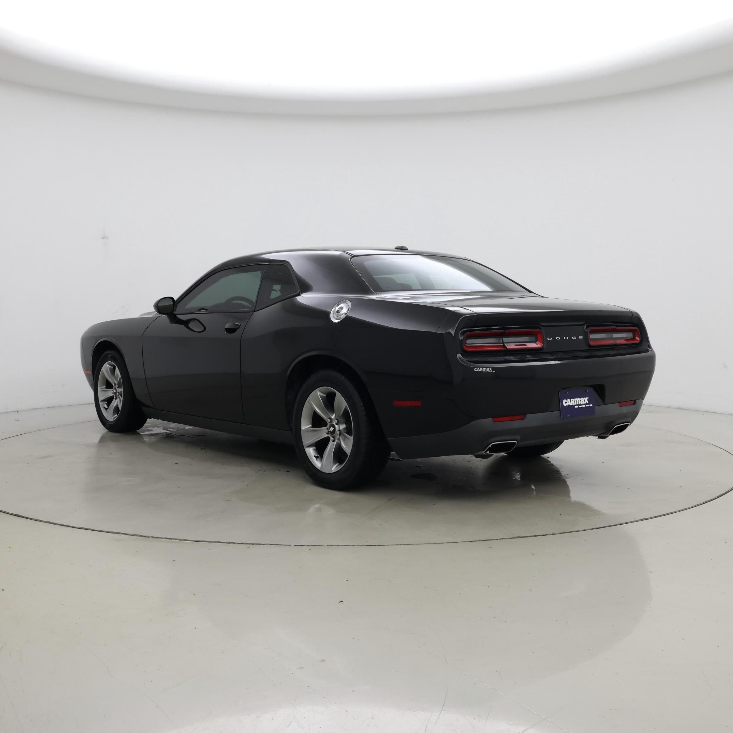 Thumbnail: 2015 Dodge Challenger - 2