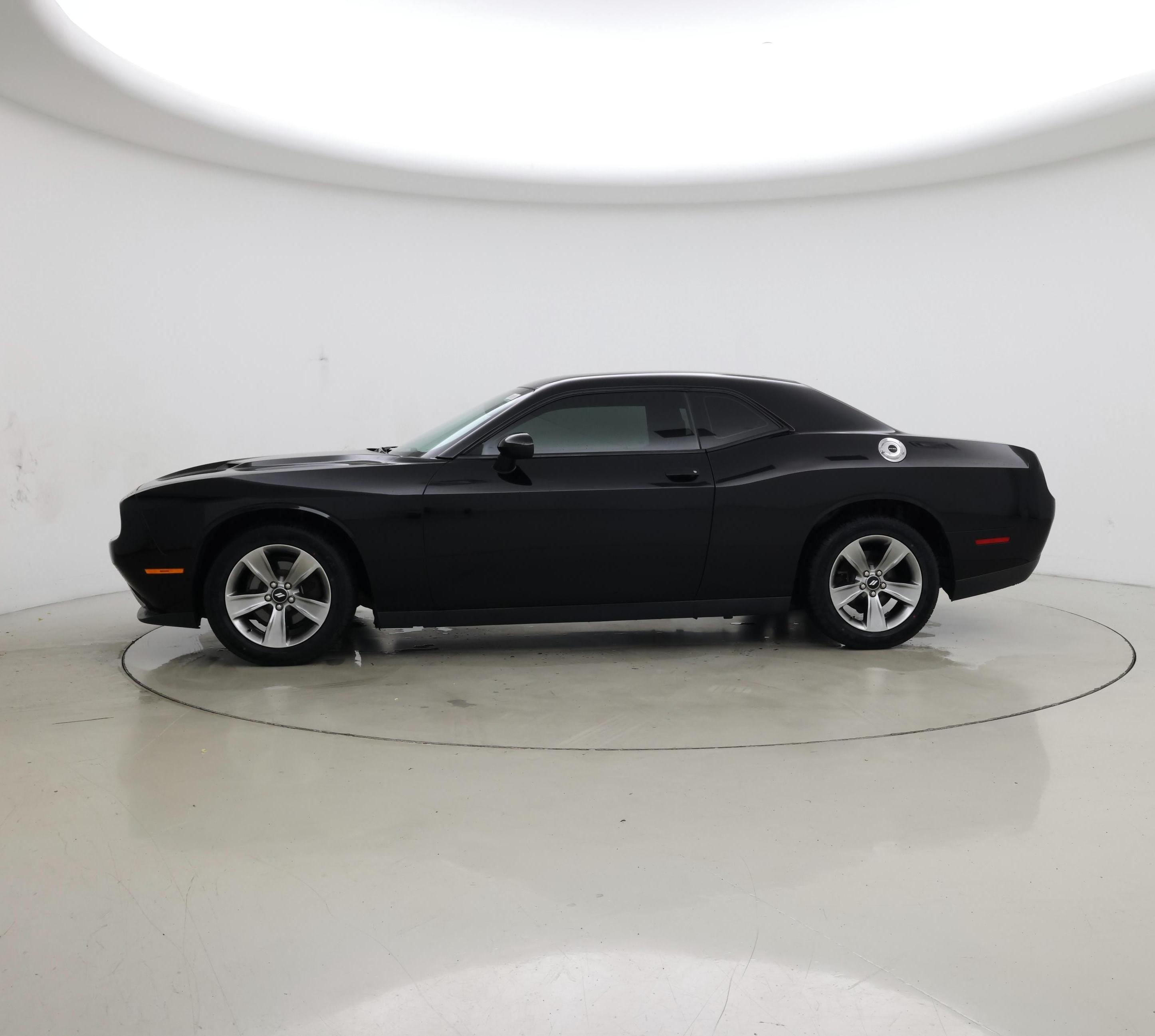 Thumbnail: 2015 Dodge Challenger - 3