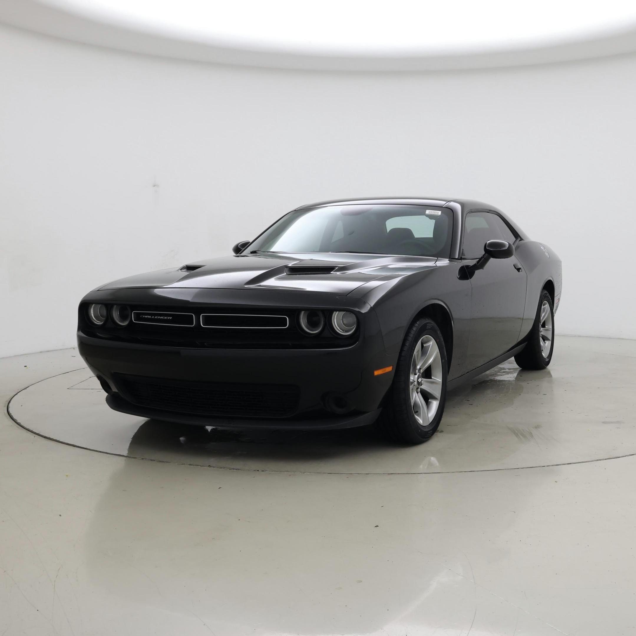 Thumbnail: 2015 Dodge Challenger - 4