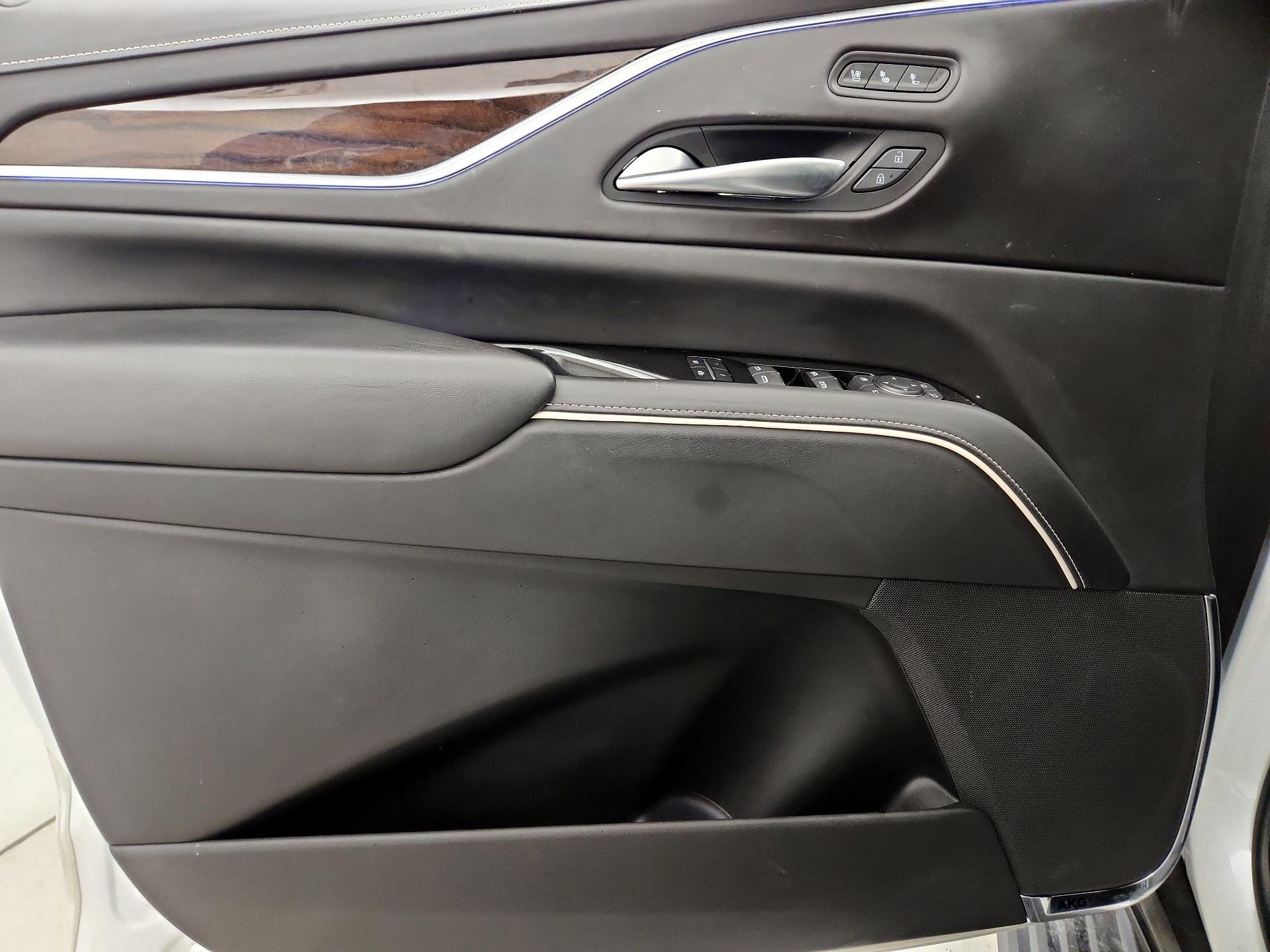 Thumbnail: 2022 Cadillac Escalade - 12