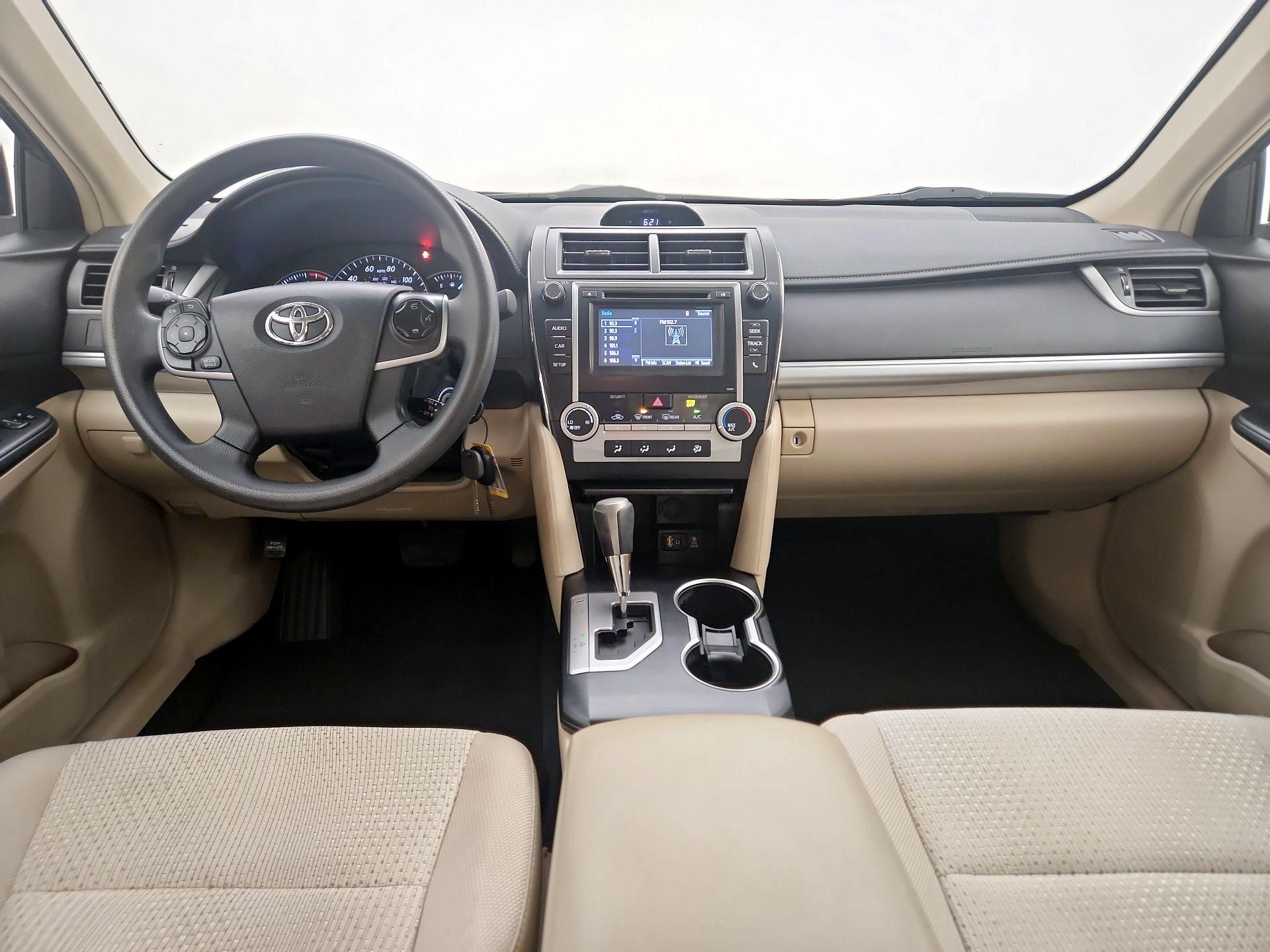Thumbnail: 2014 Toyota Camry - 9