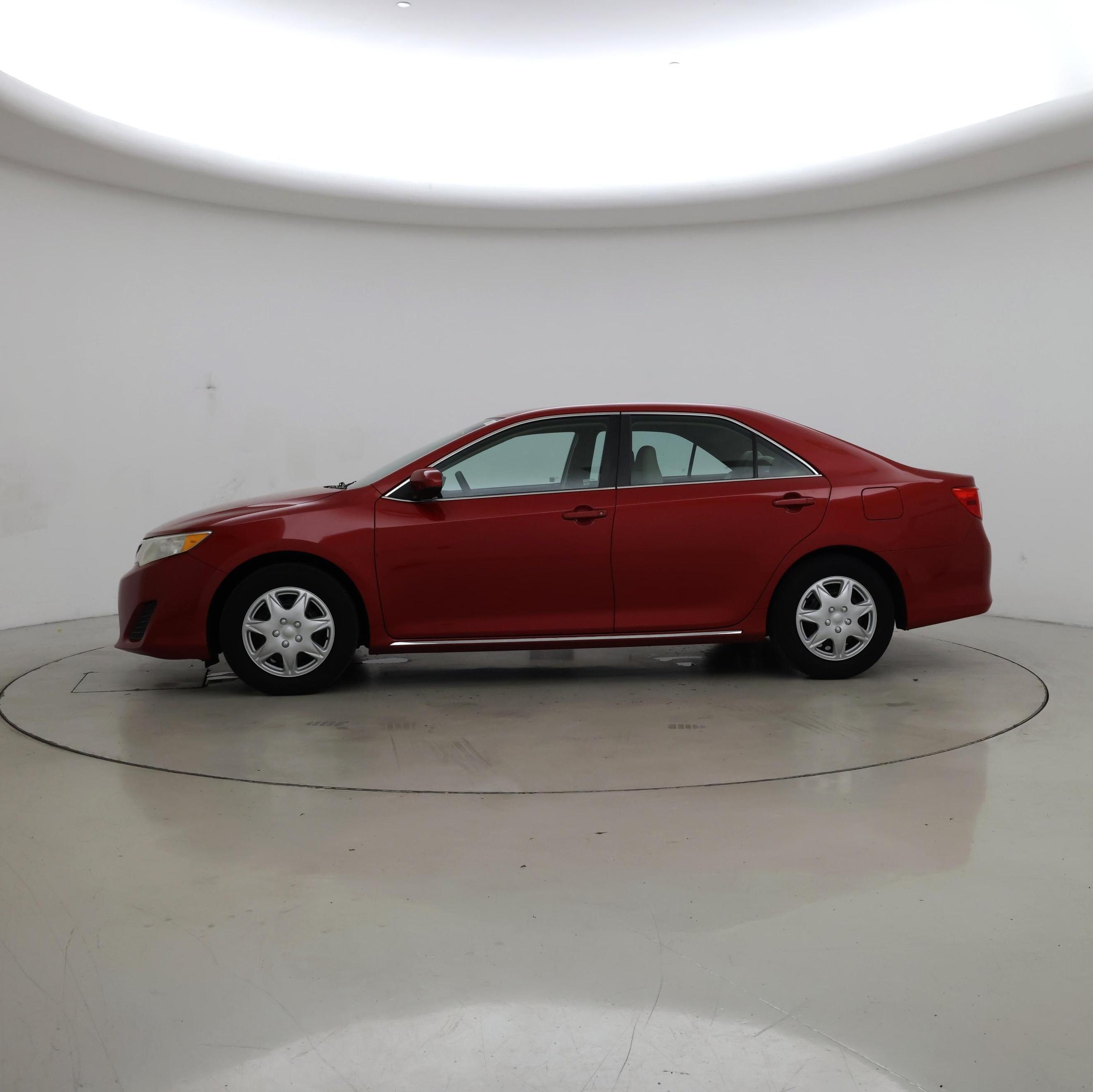 Thumbnail: 2014 Toyota Camry - 3