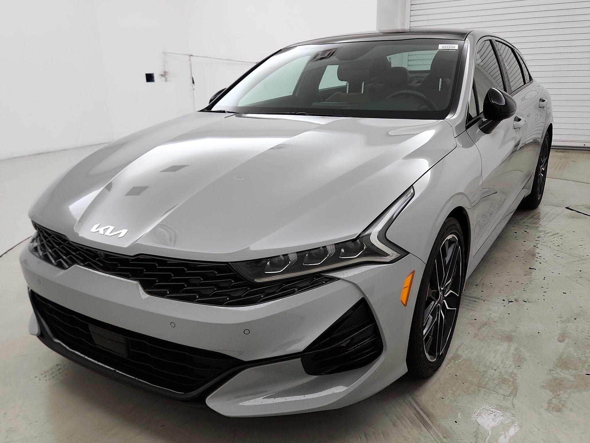 Thumbnail: 2023 Kia K5 - 3