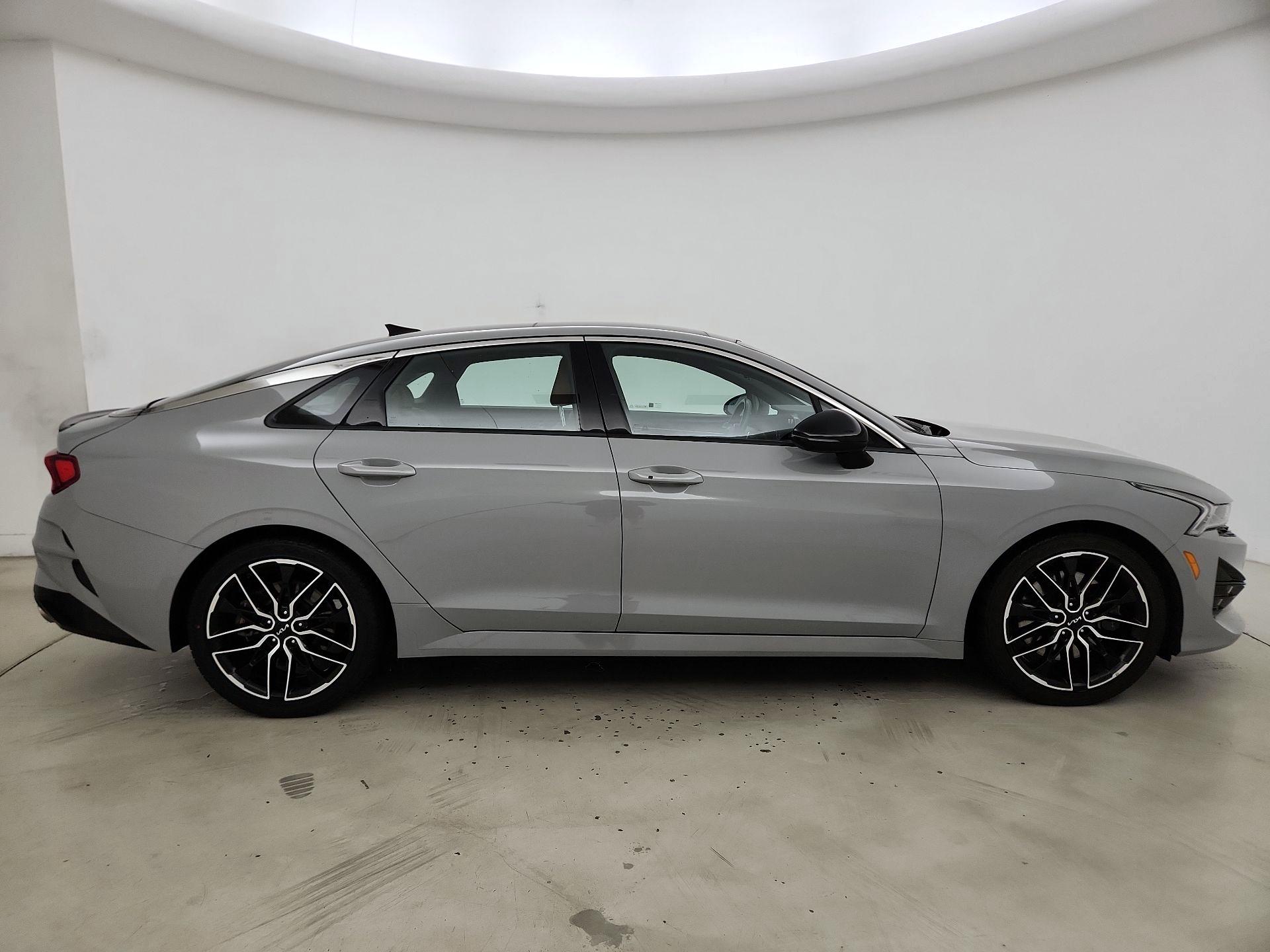 Thumbnail: 2023 Kia K5 - 4