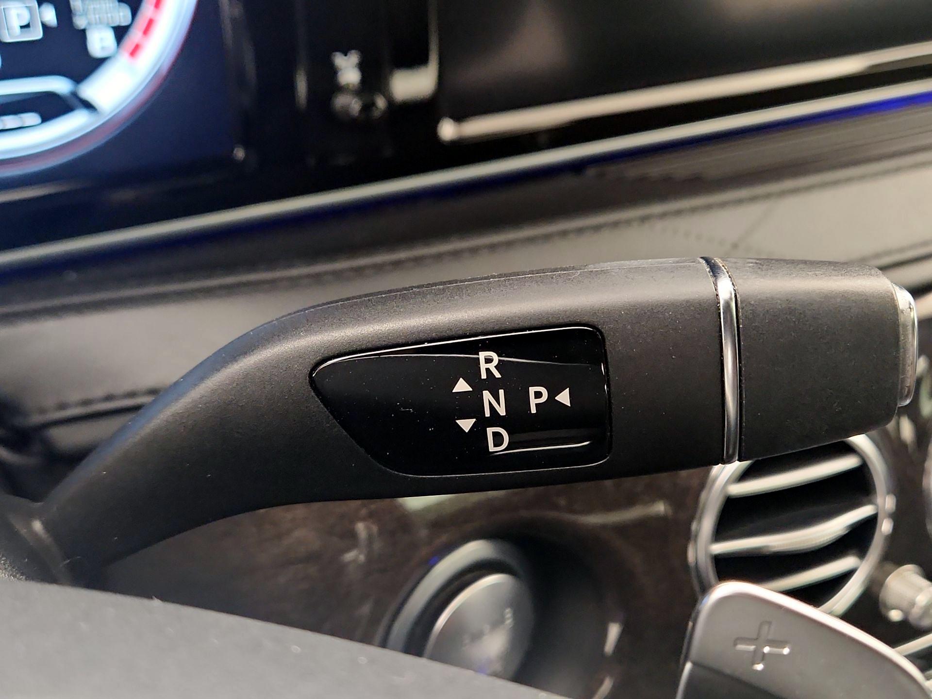 Thumbnail: 2016 Mercedes-Benz S-Class - 18