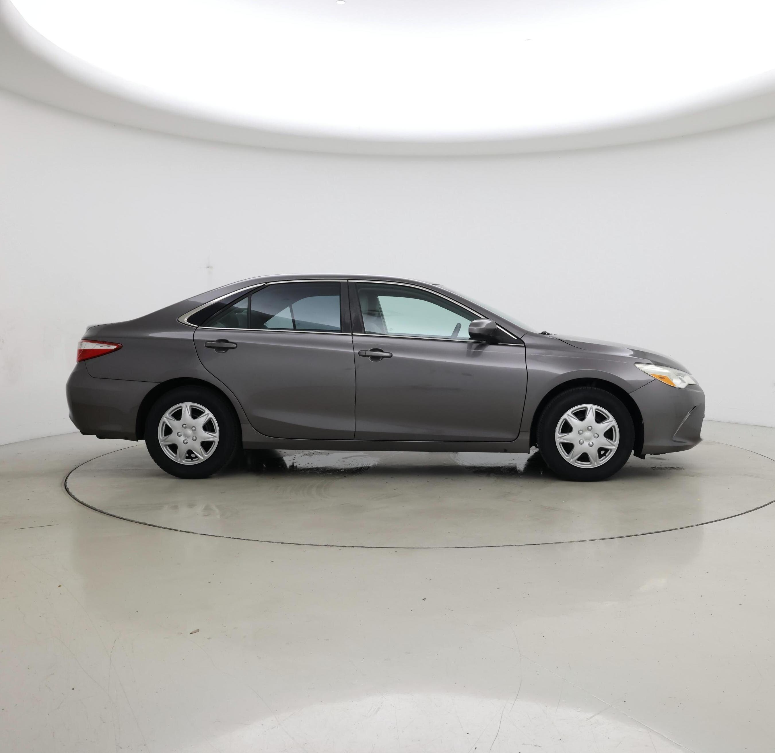 Thumbnail: 2016 Toyota Camry - 7