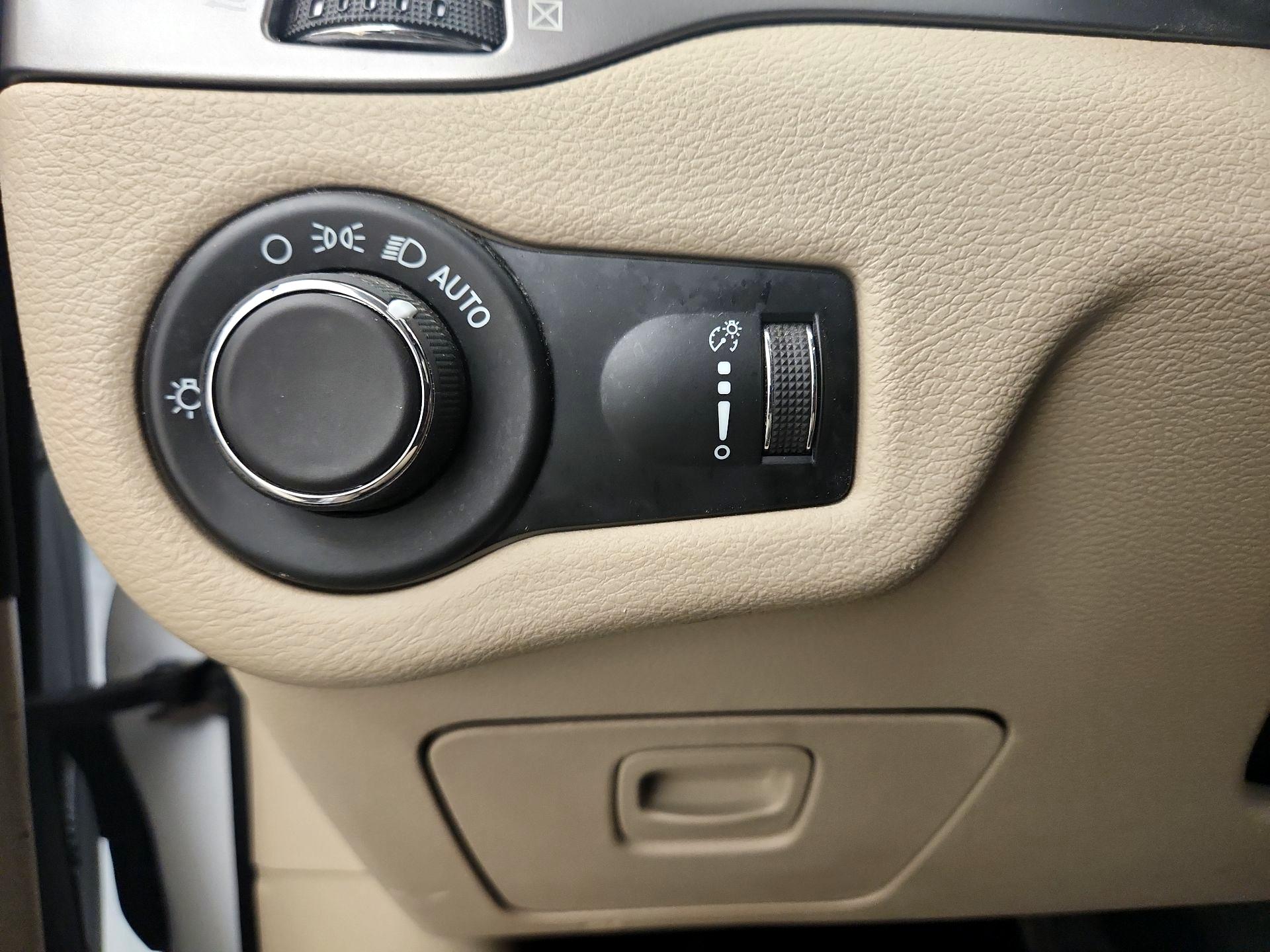 Thumbnail: 2021 Jeep Cherokee - 13