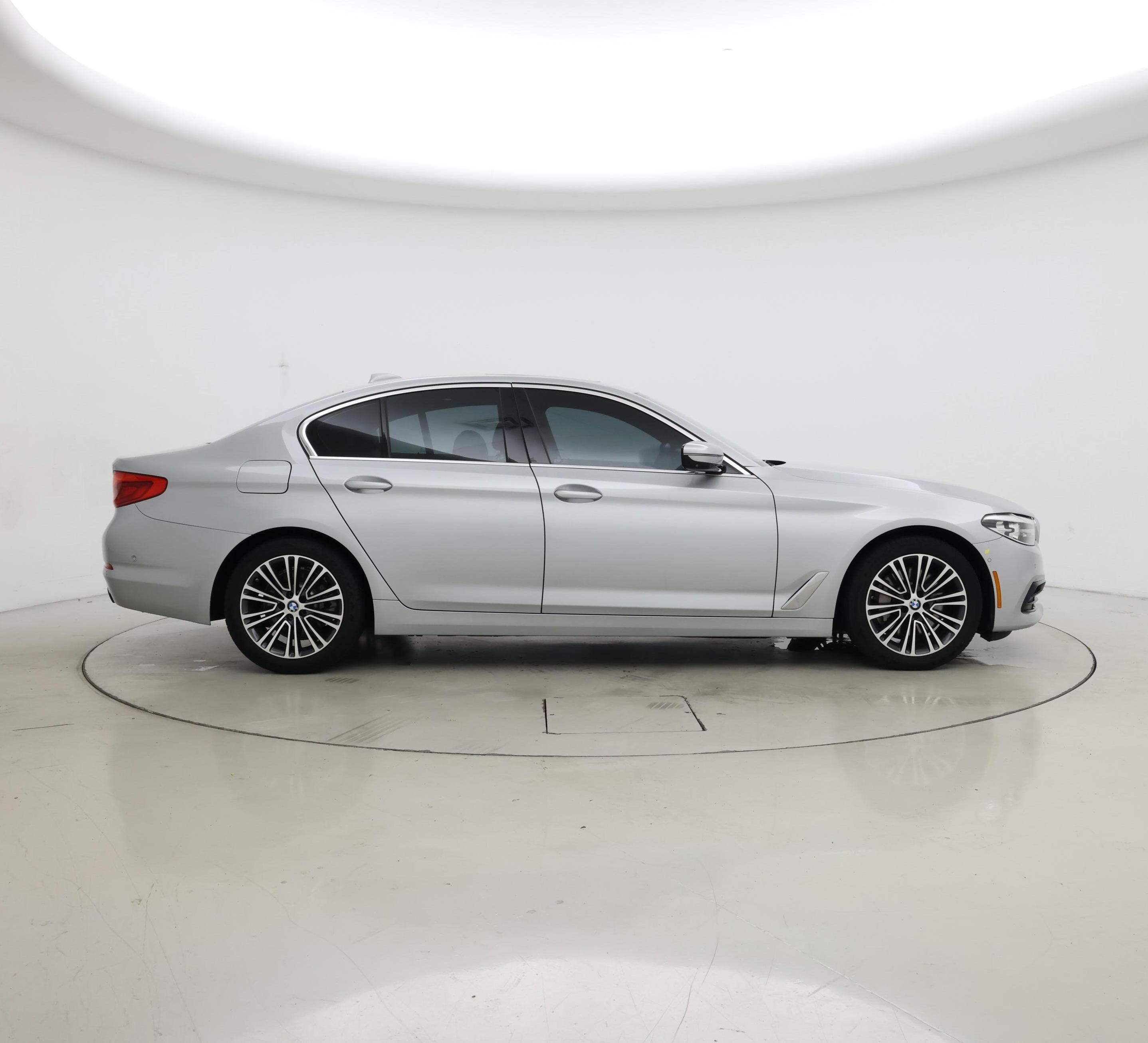 Thumbnail: 2019 BMW 5 Series - 7
