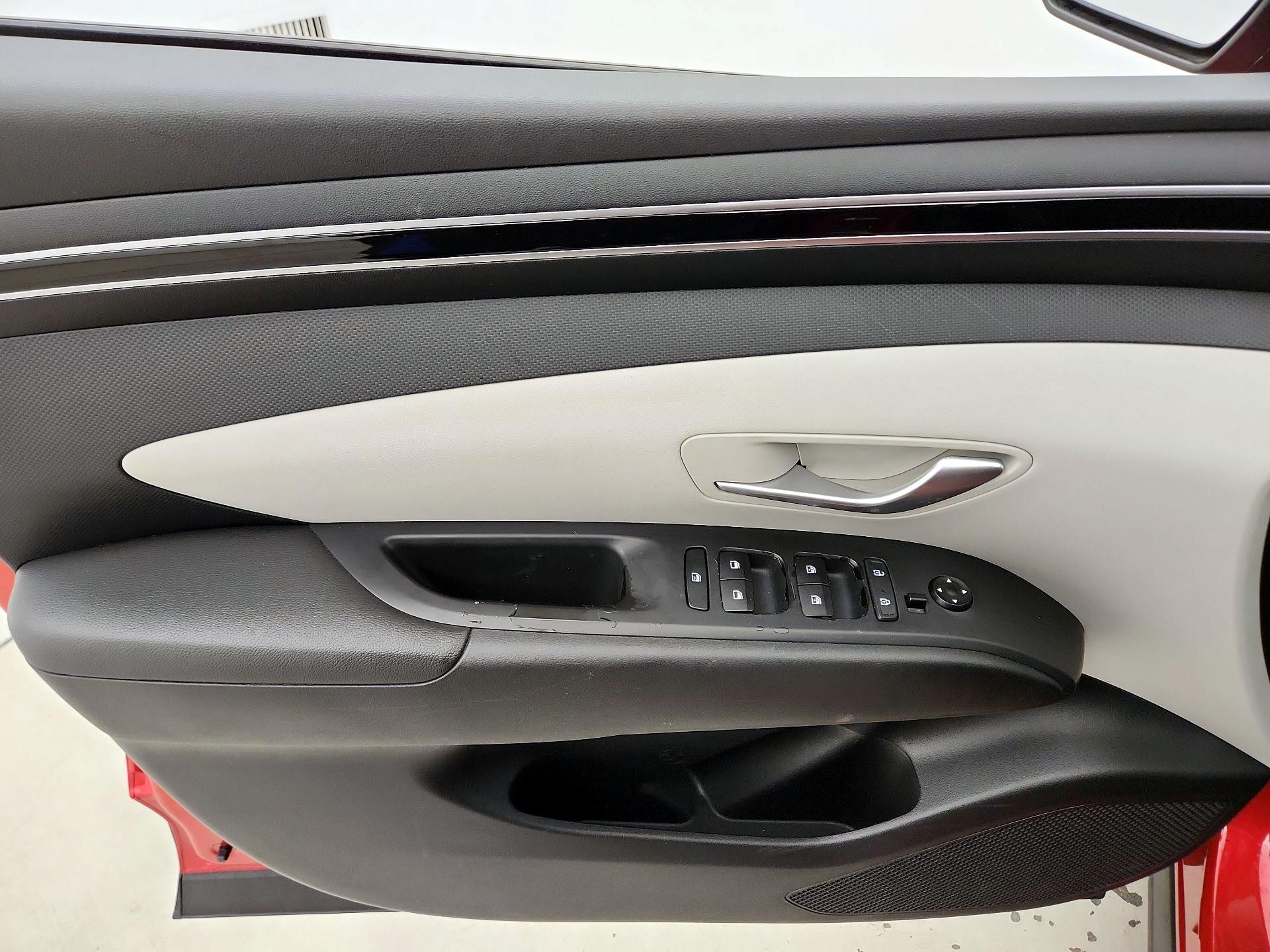 Thumbnail: 2022 Hyundai Tucson - 12
