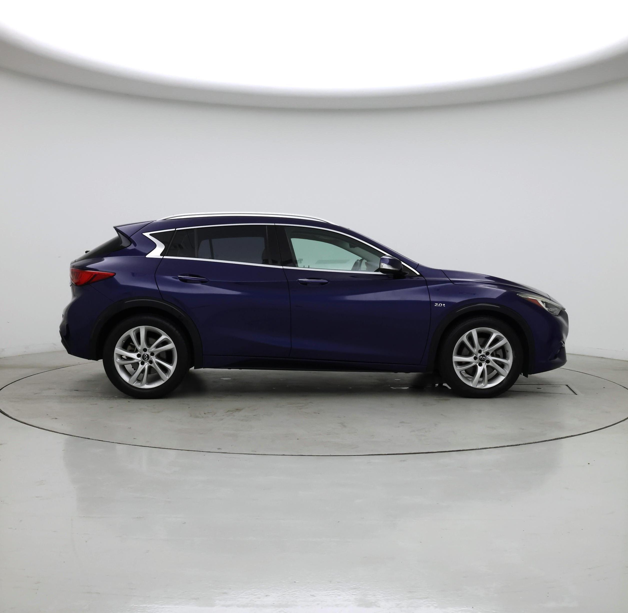 Thumbnail: 2018 INFINITI QX30 - 7