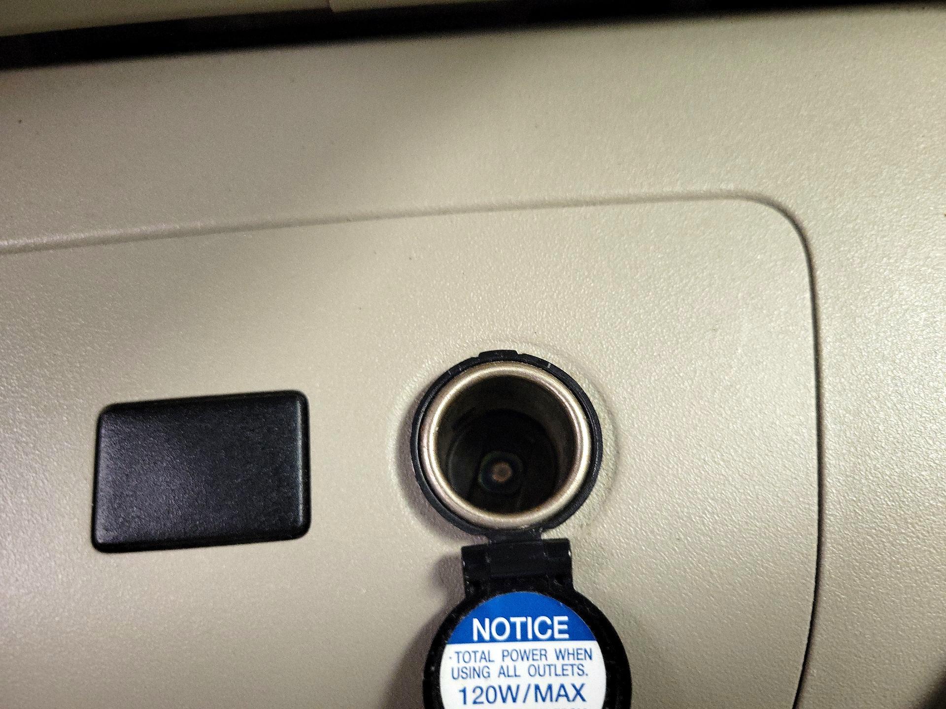Thumbnail: 2014 Toyota Prius - 17