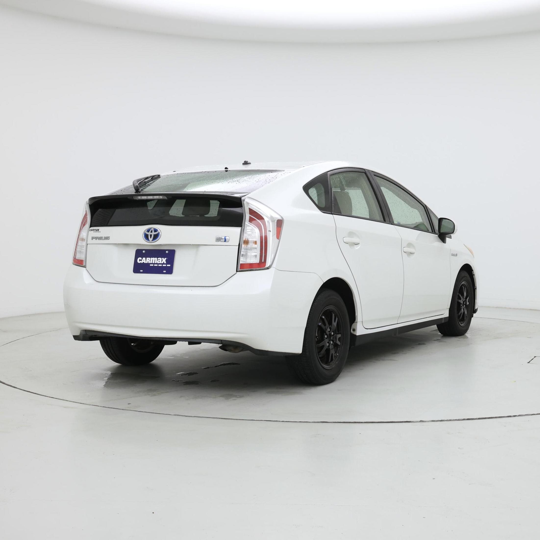 Thumbnail: 2014 Toyota Prius - 8