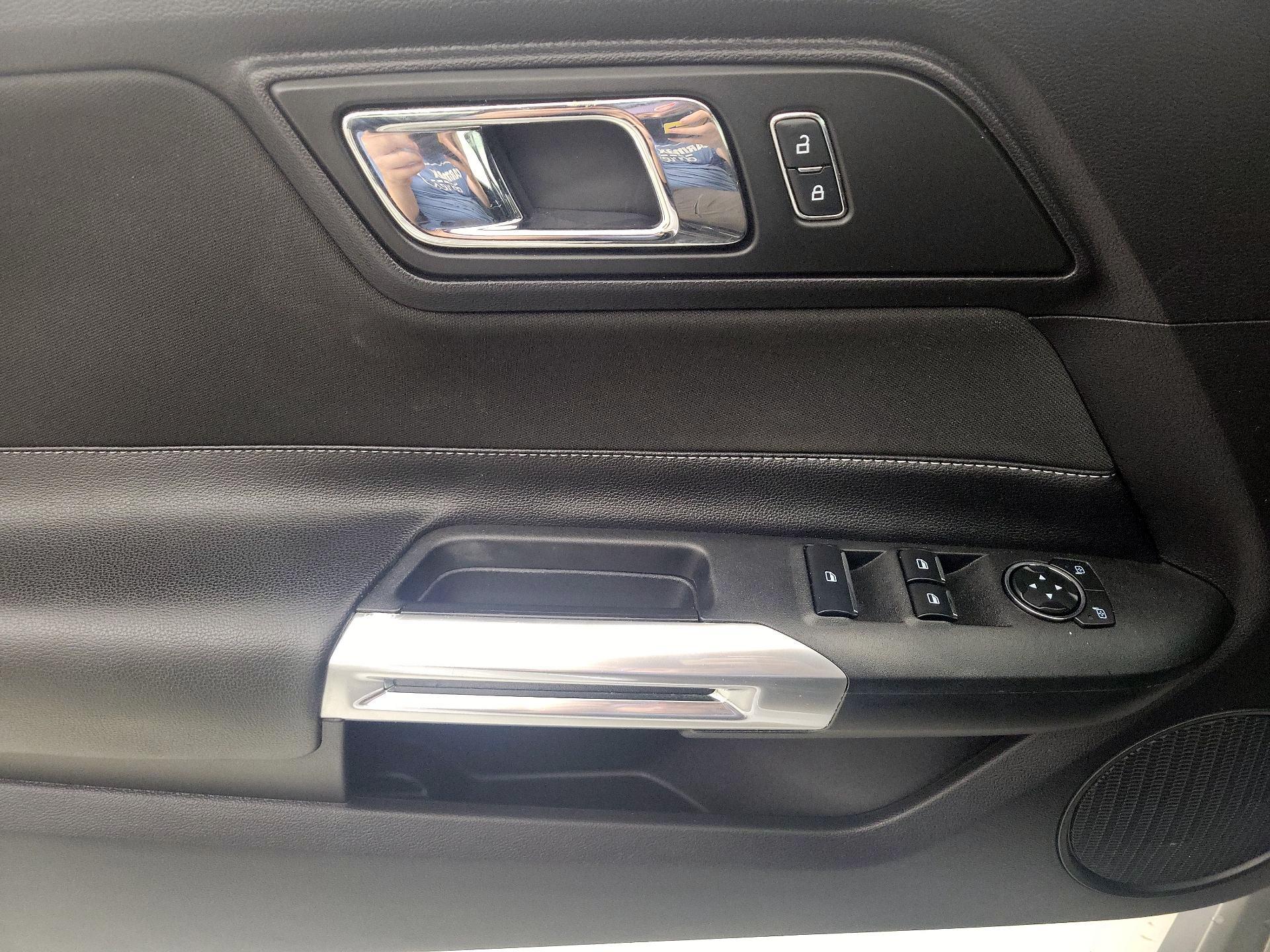 Thumbnail: 2015 Ford Mustang - 12