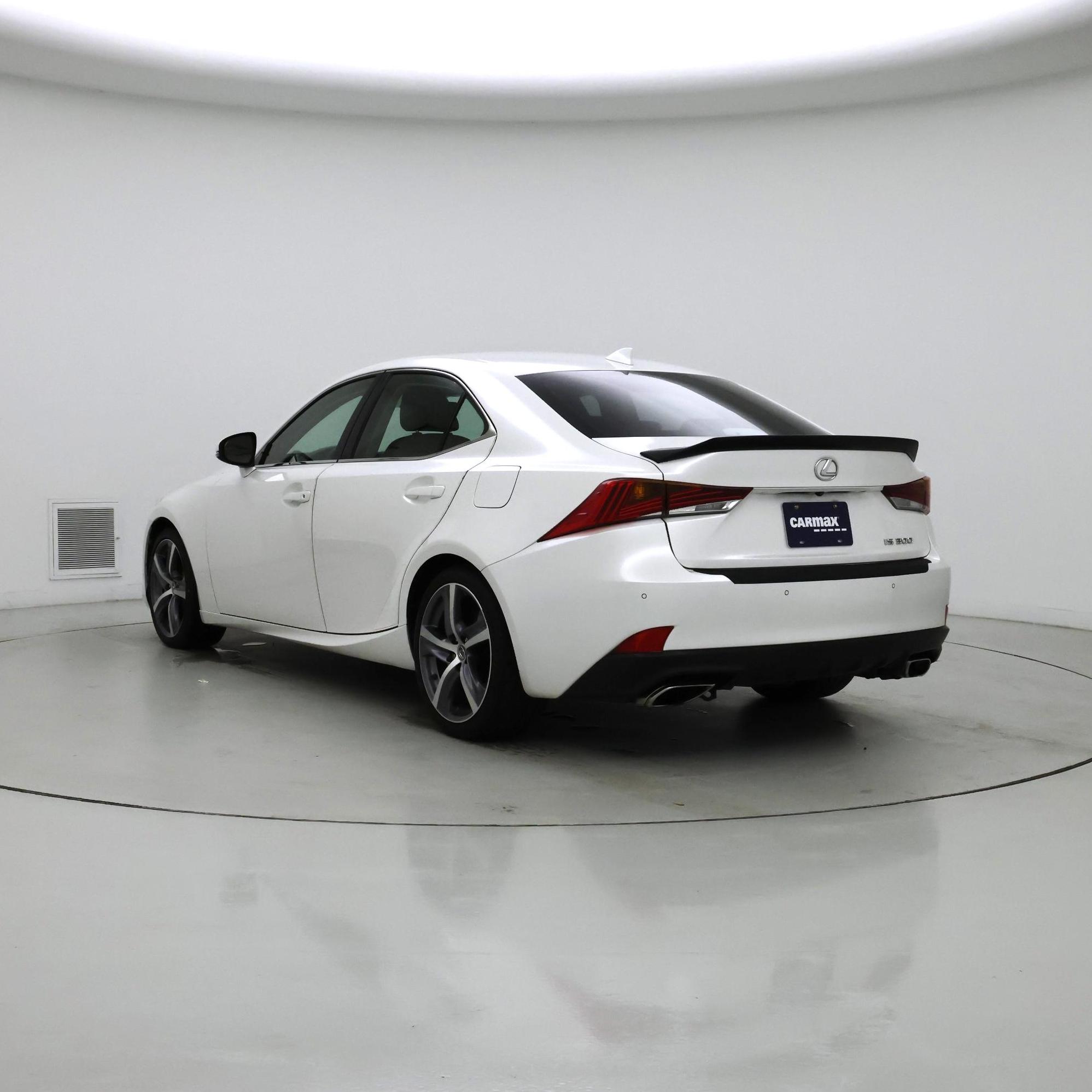 Thumbnail: 2018 Lexus IS - 2