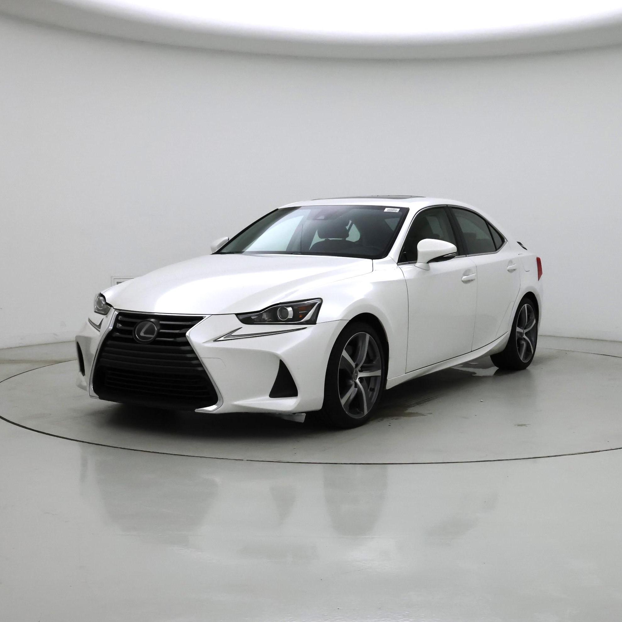 Thumbnail: 2018 Lexus IS - 4