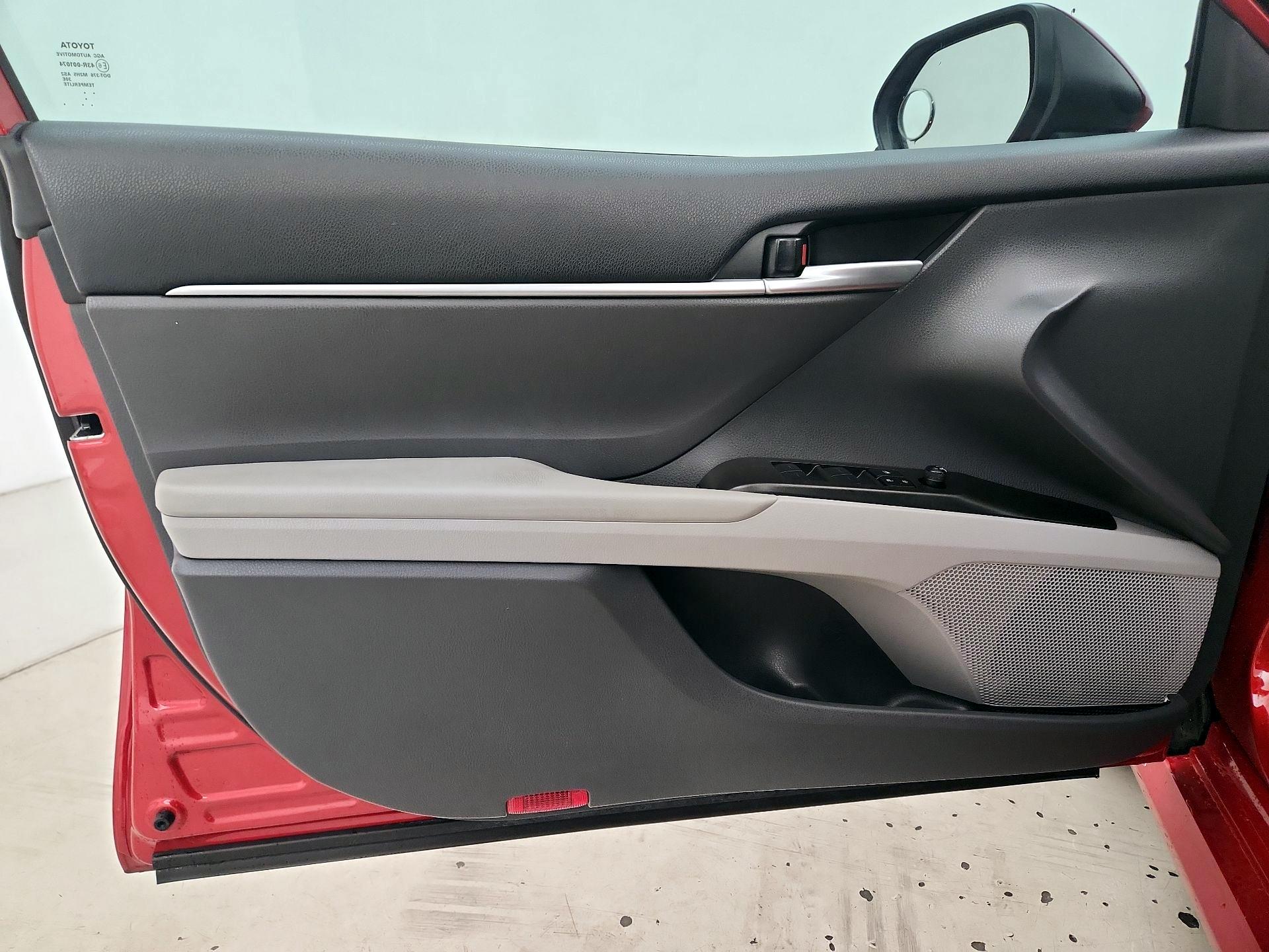 Thumbnail: 2023 Toyota Camry - 12
