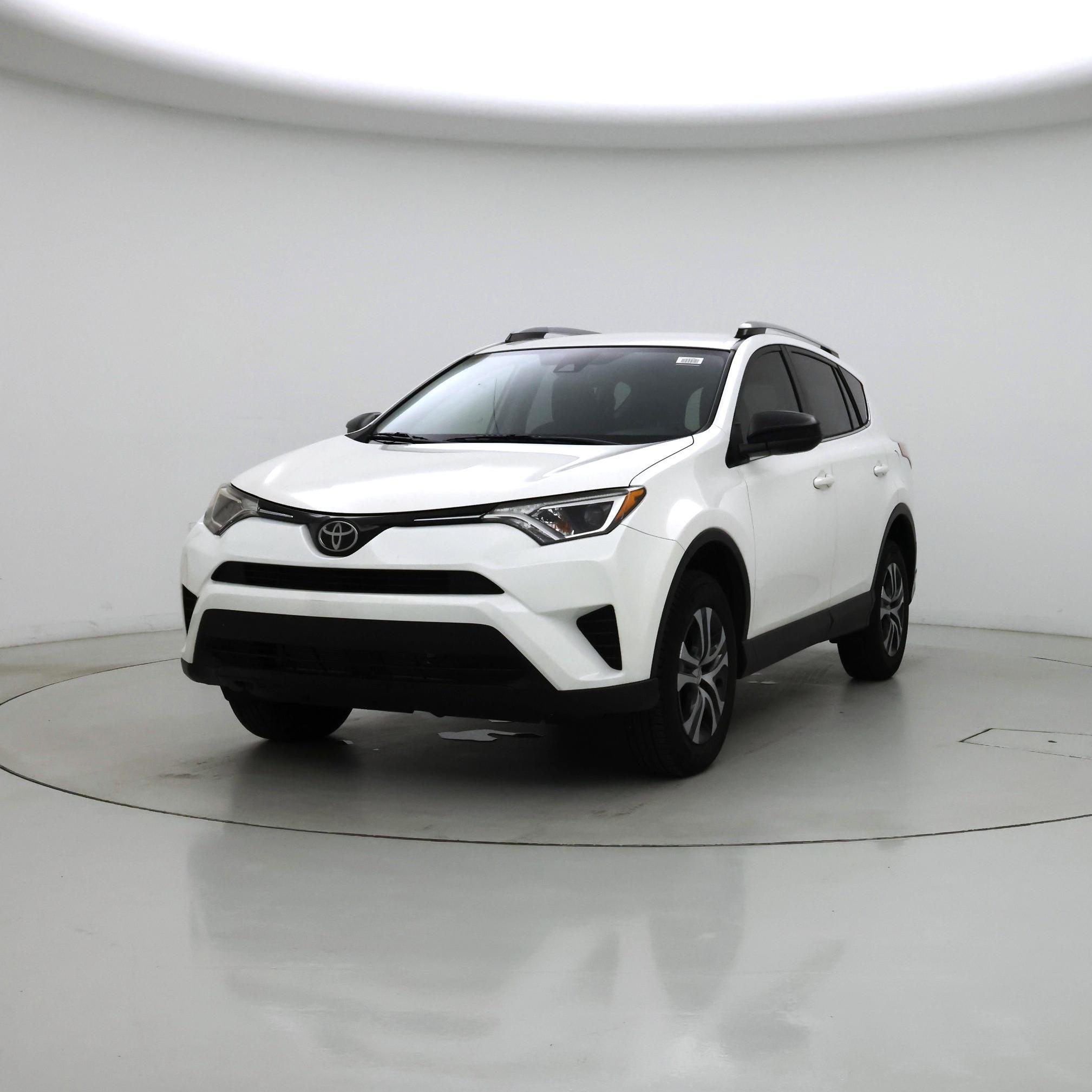 Thumbnail: 2018 Toyota RAV4 - 4