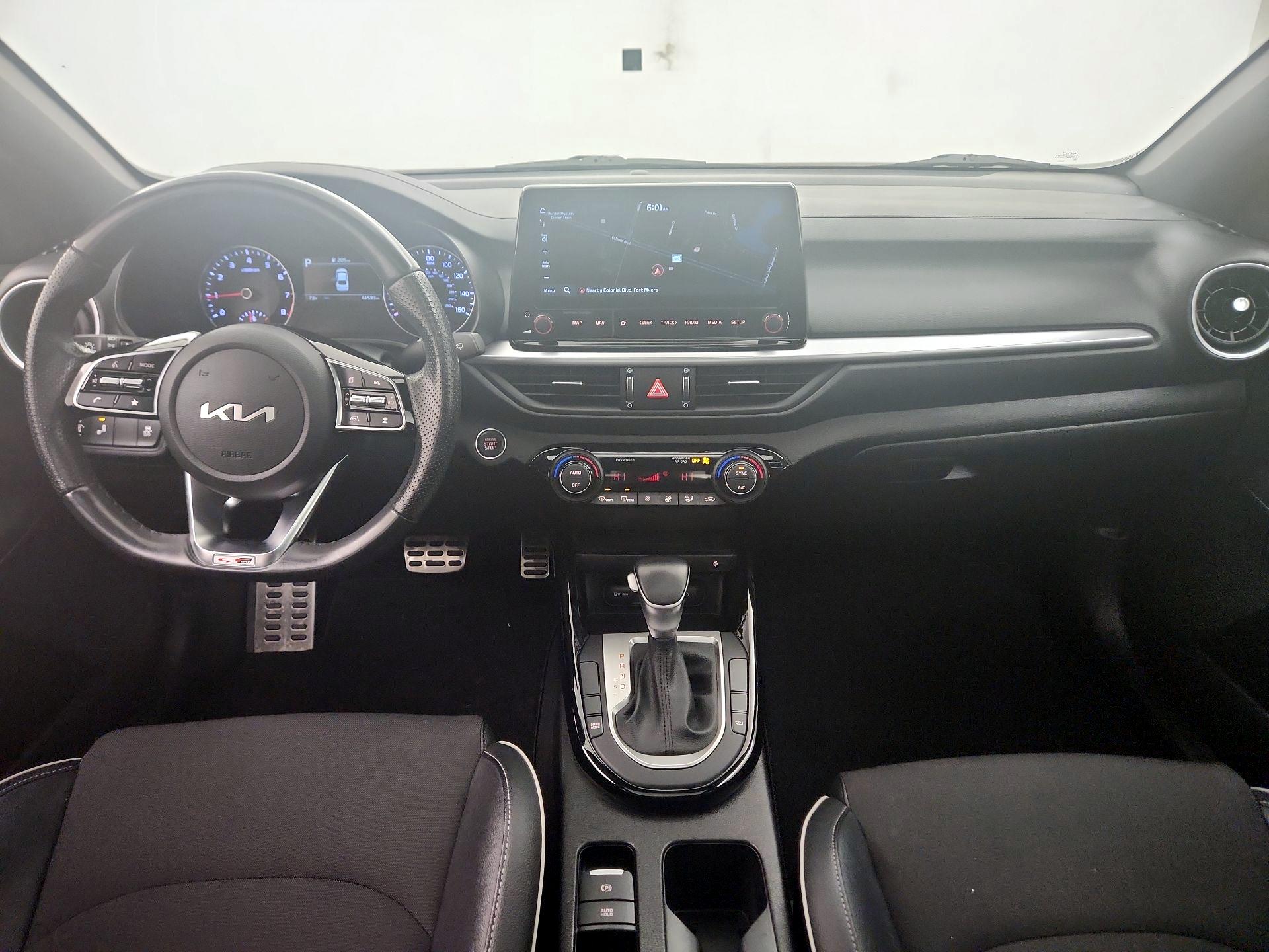 Thumbnail: 2023 Kia Forte - 9
