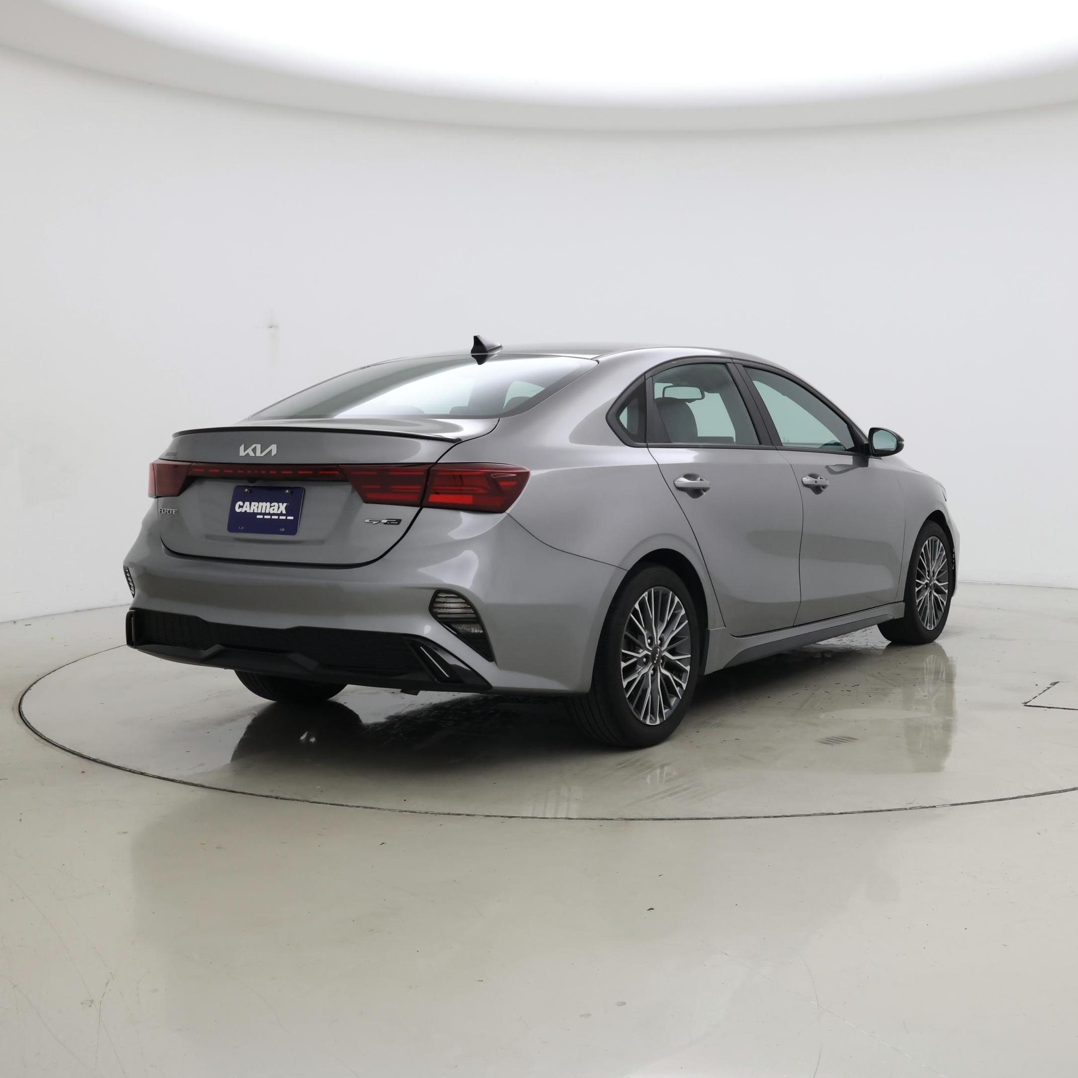 Thumbnail: 2023 Kia Forte - 8