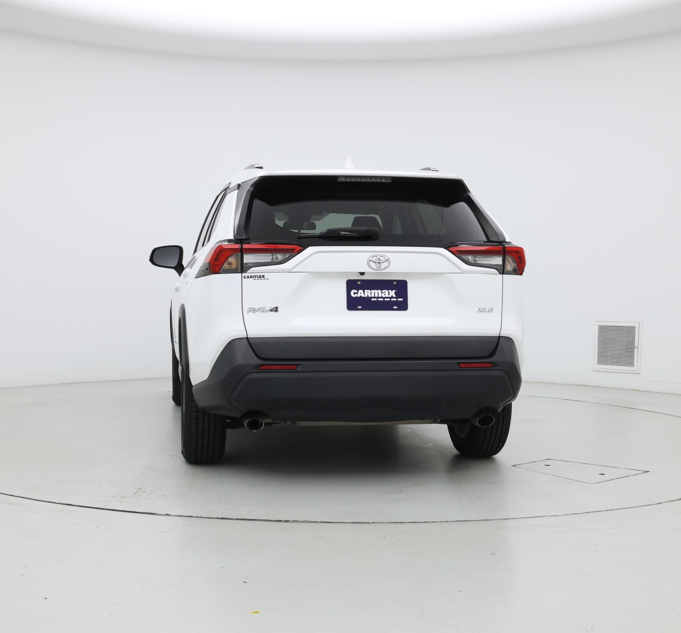 Thumbnail: 2021 Toyota RAV4 - 6