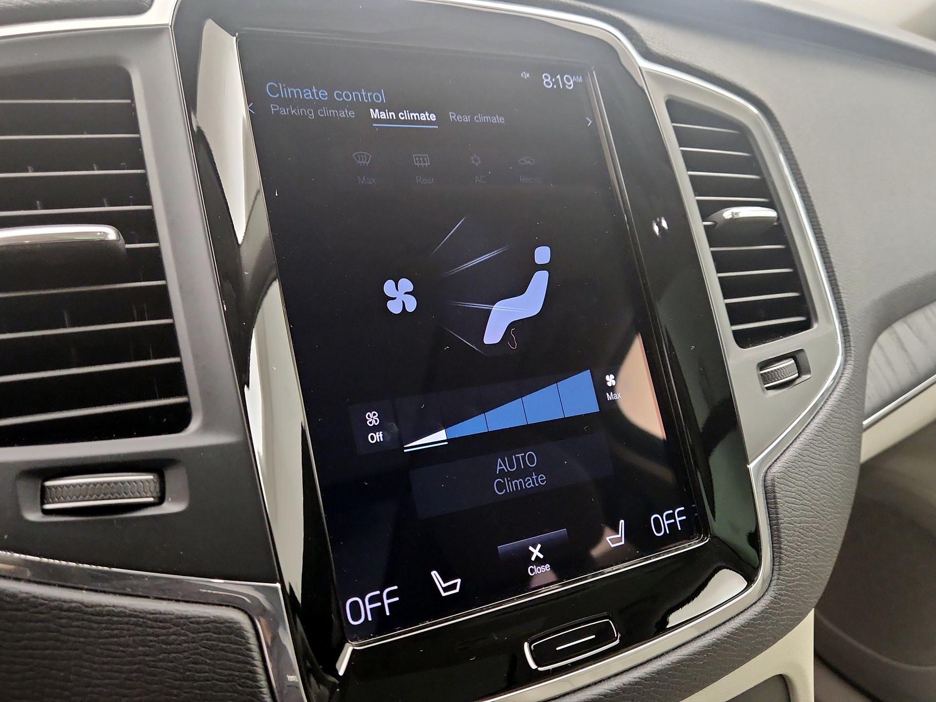 Thumbnail: 2020 Volvo XC90 - 17