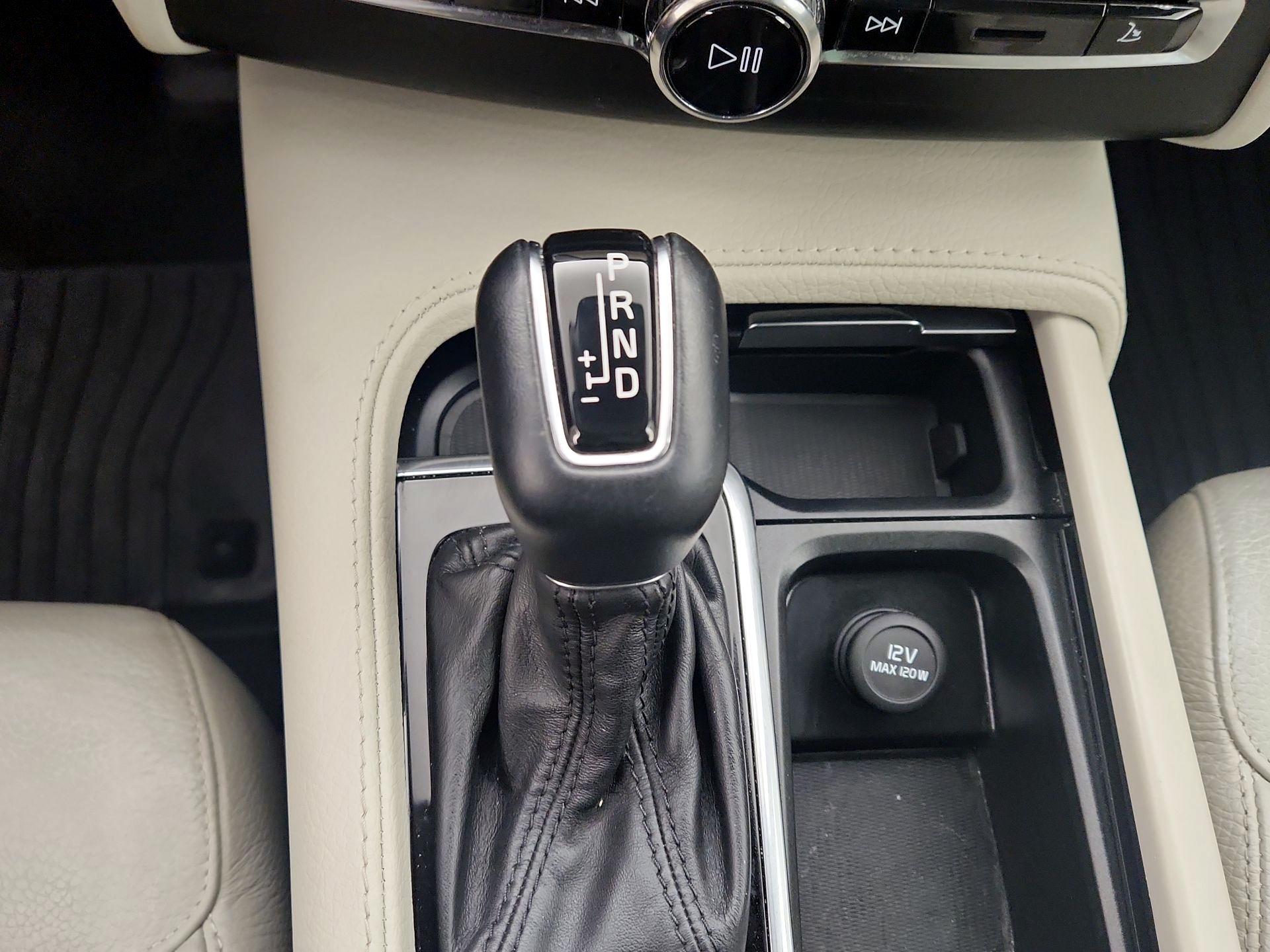 Thumbnail: 2020 Volvo XC90 - 18