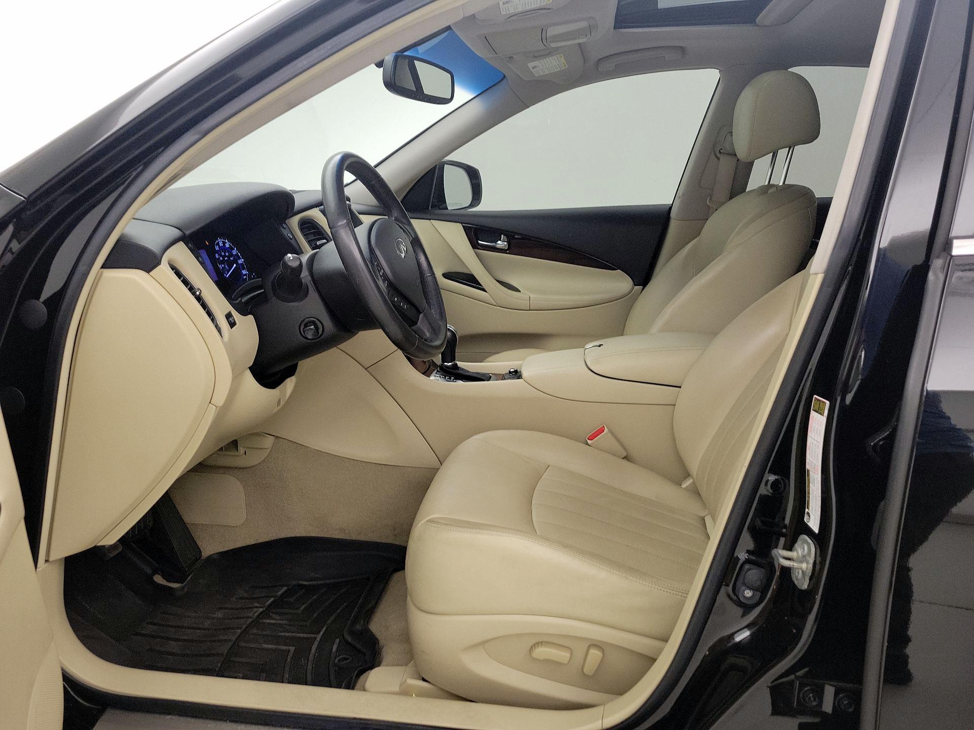 Thumbnail: 2017 INFINITI QX50 - 11
