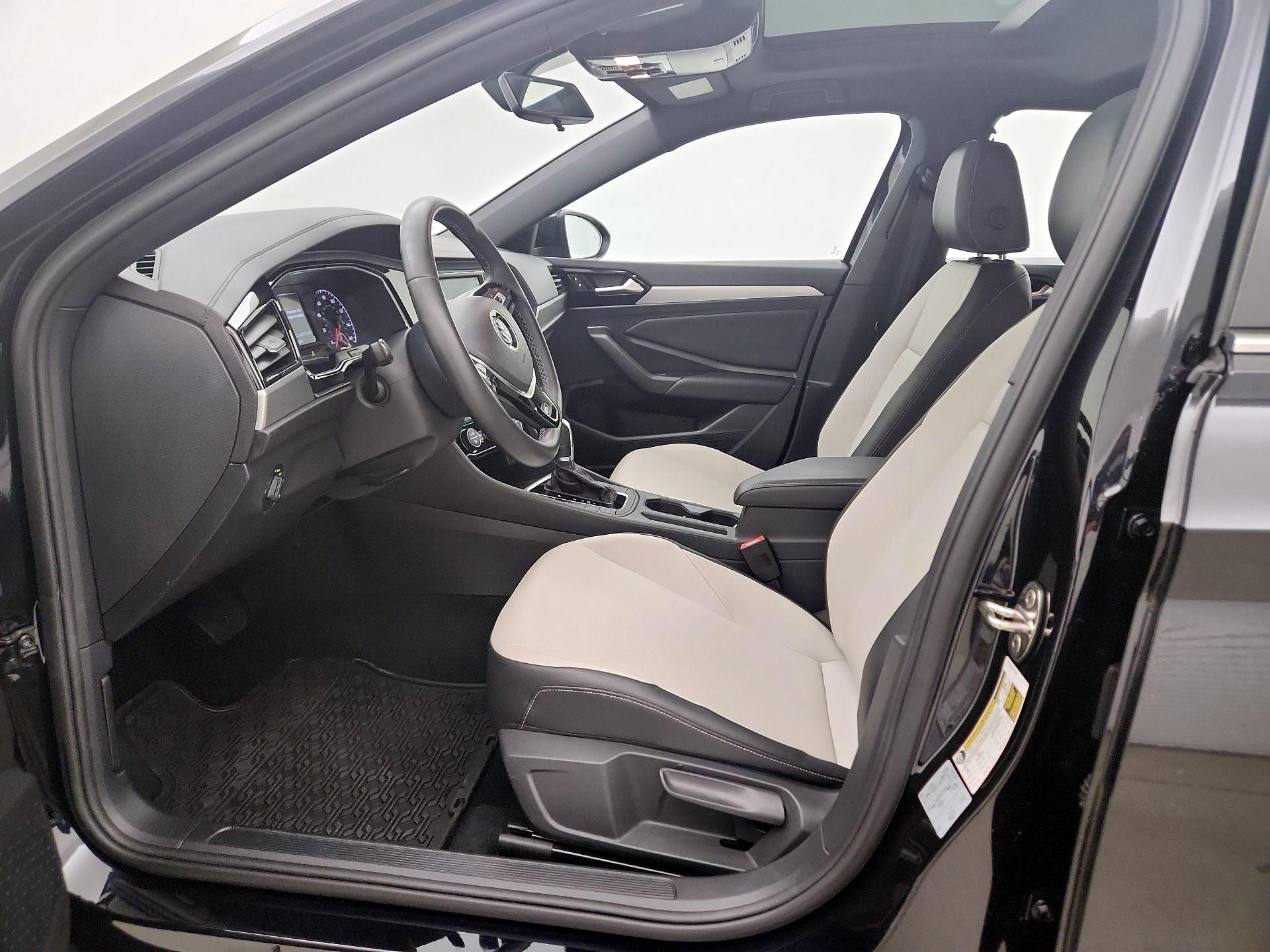 Thumbnail: 2019 Volkswagen Jetta - 11