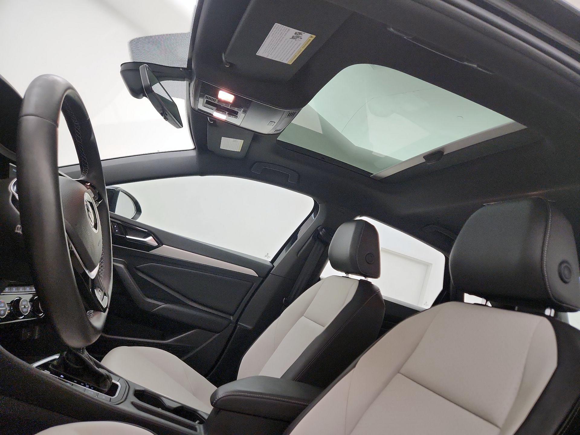 Thumbnail: 2019 Volkswagen Jetta - 19