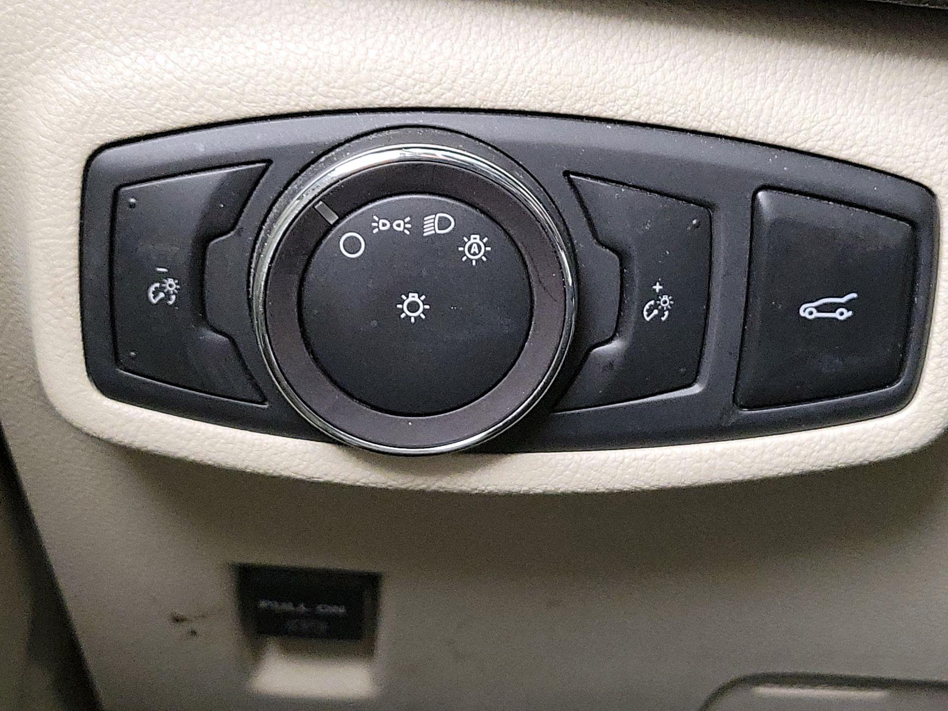 Thumbnail: 2019 Lincoln MKC - 13