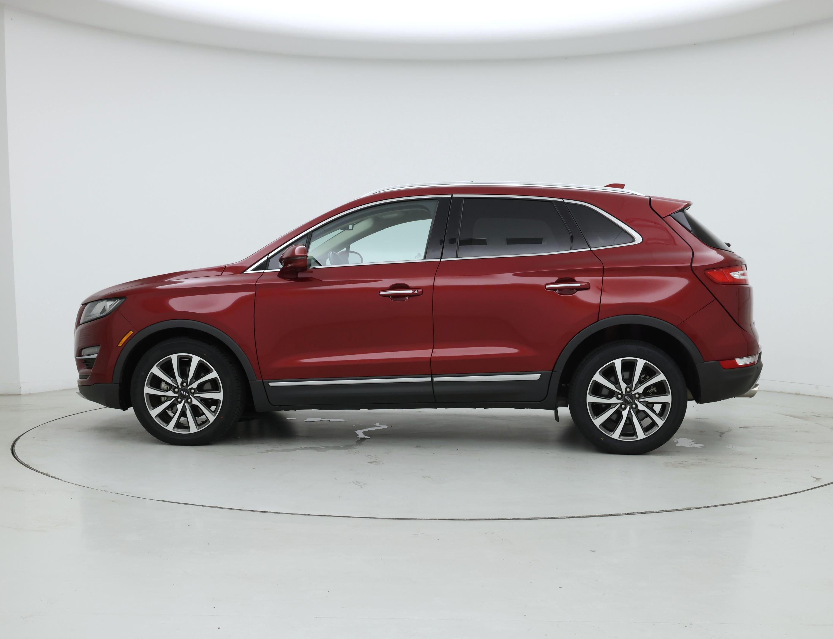 Thumbnail: 2019 Lincoln MKC - 3