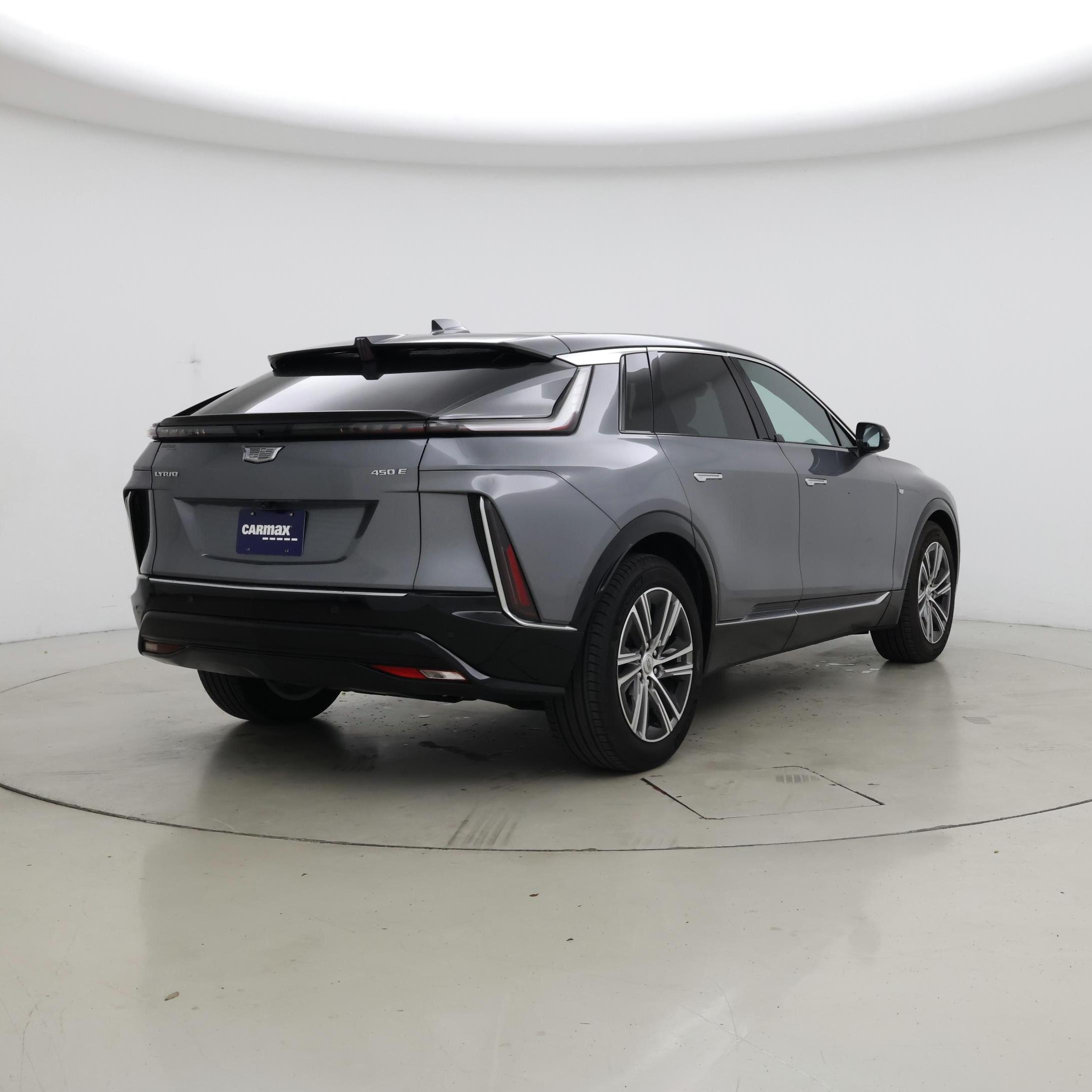 Thumbnail: 2023 Cadillac Lyriq - 8