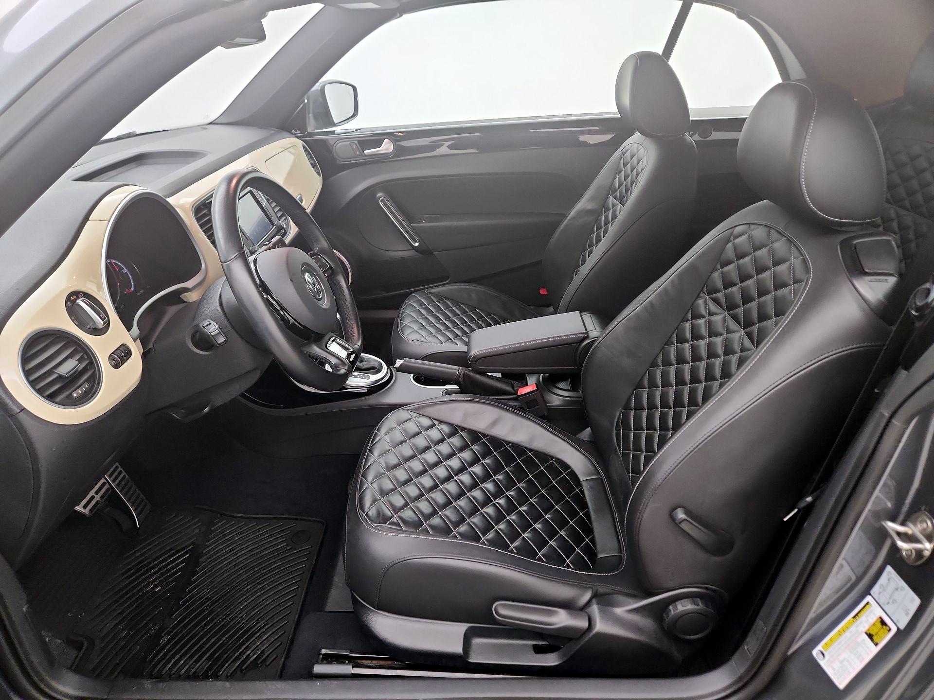 Thumbnail: 2019 Volkswagen Beetle - 11