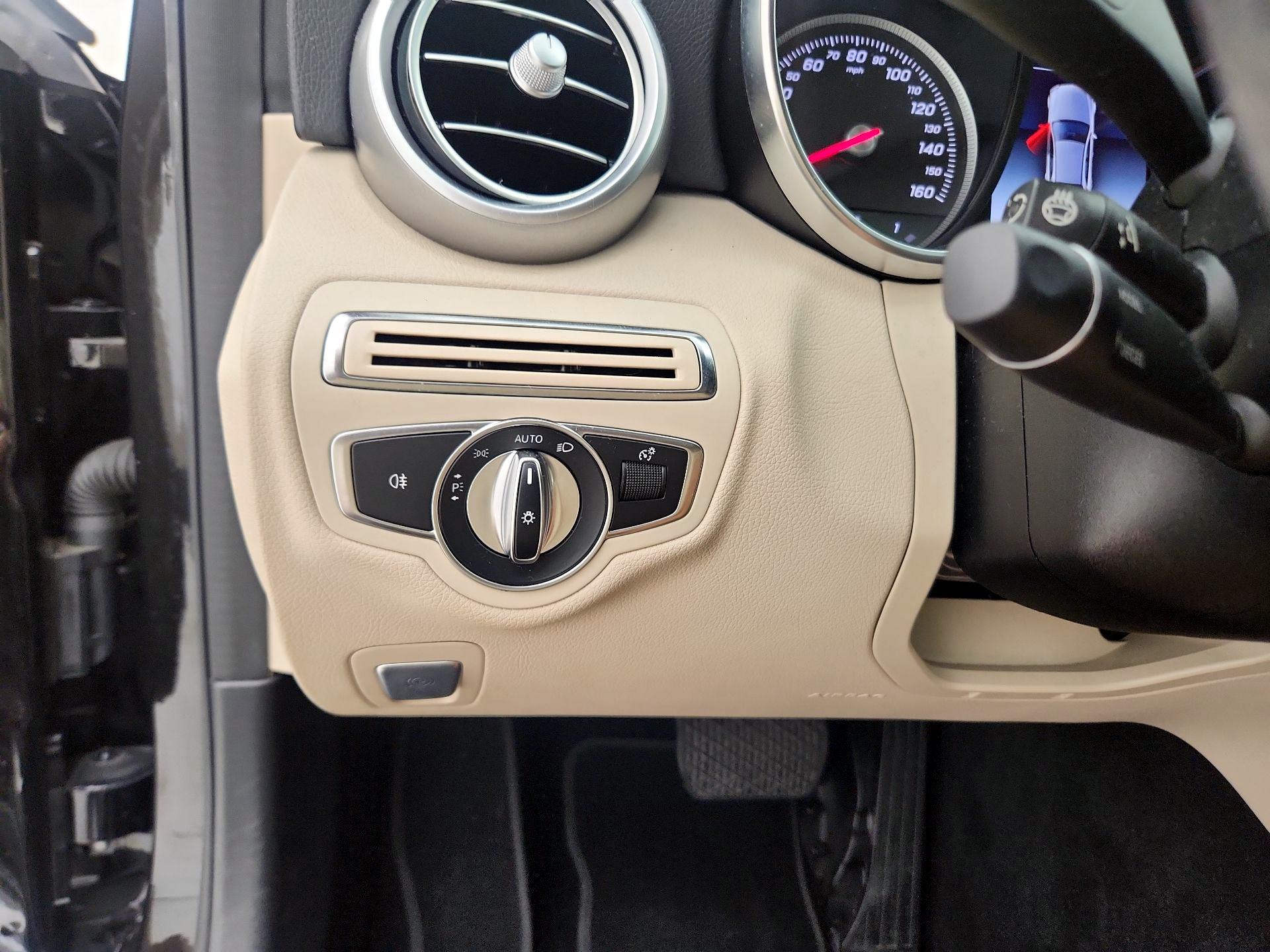 Thumbnail: 2018 Mercedes-Benz C-Class - 13