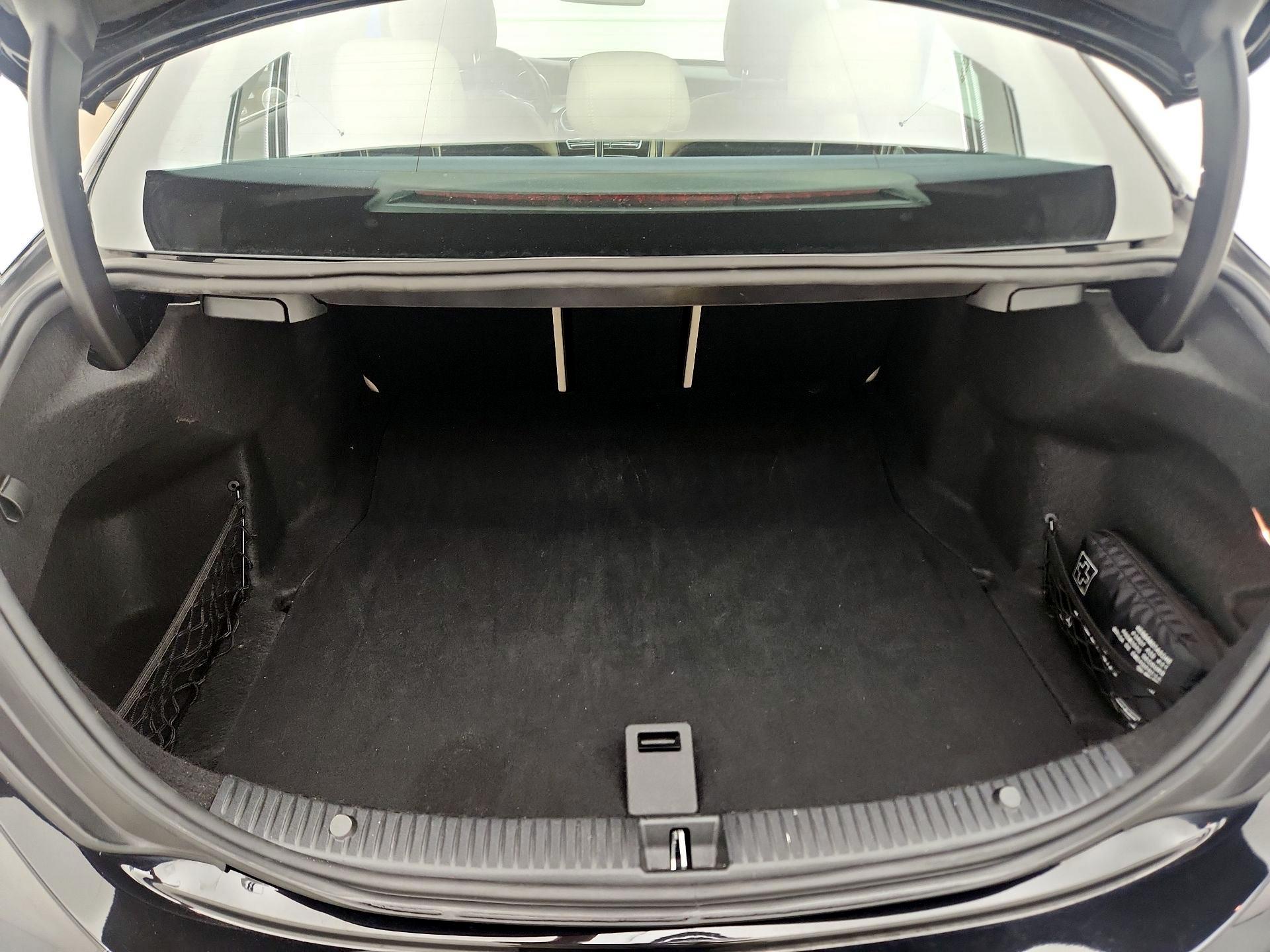 Thumbnail: 2018 Mercedes-Benz C-Class - 20