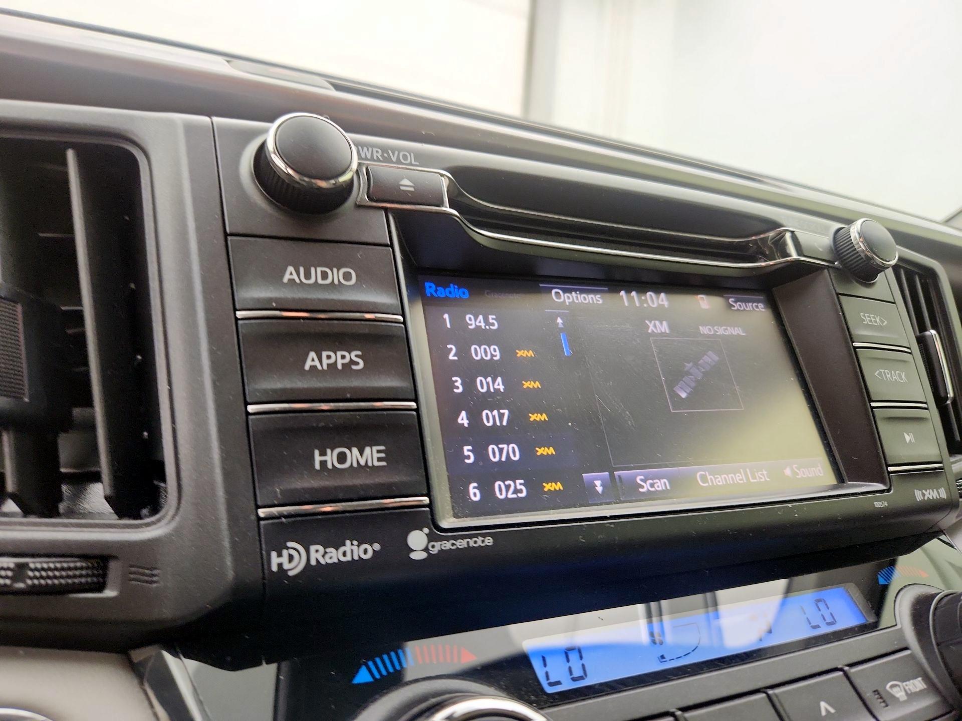 Thumbnail: 2018 Toyota RAV4 - 15