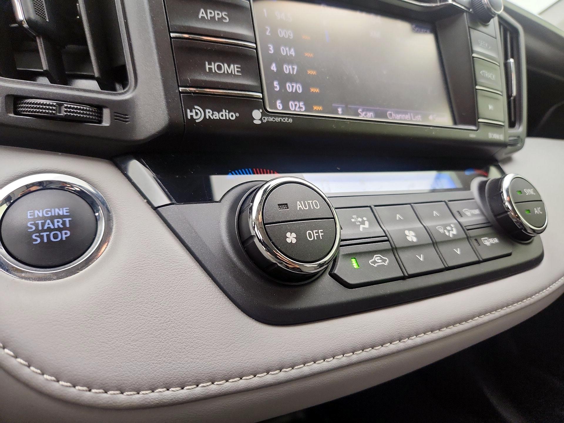 Thumbnail: 2018 Toyota RAV4 - 16