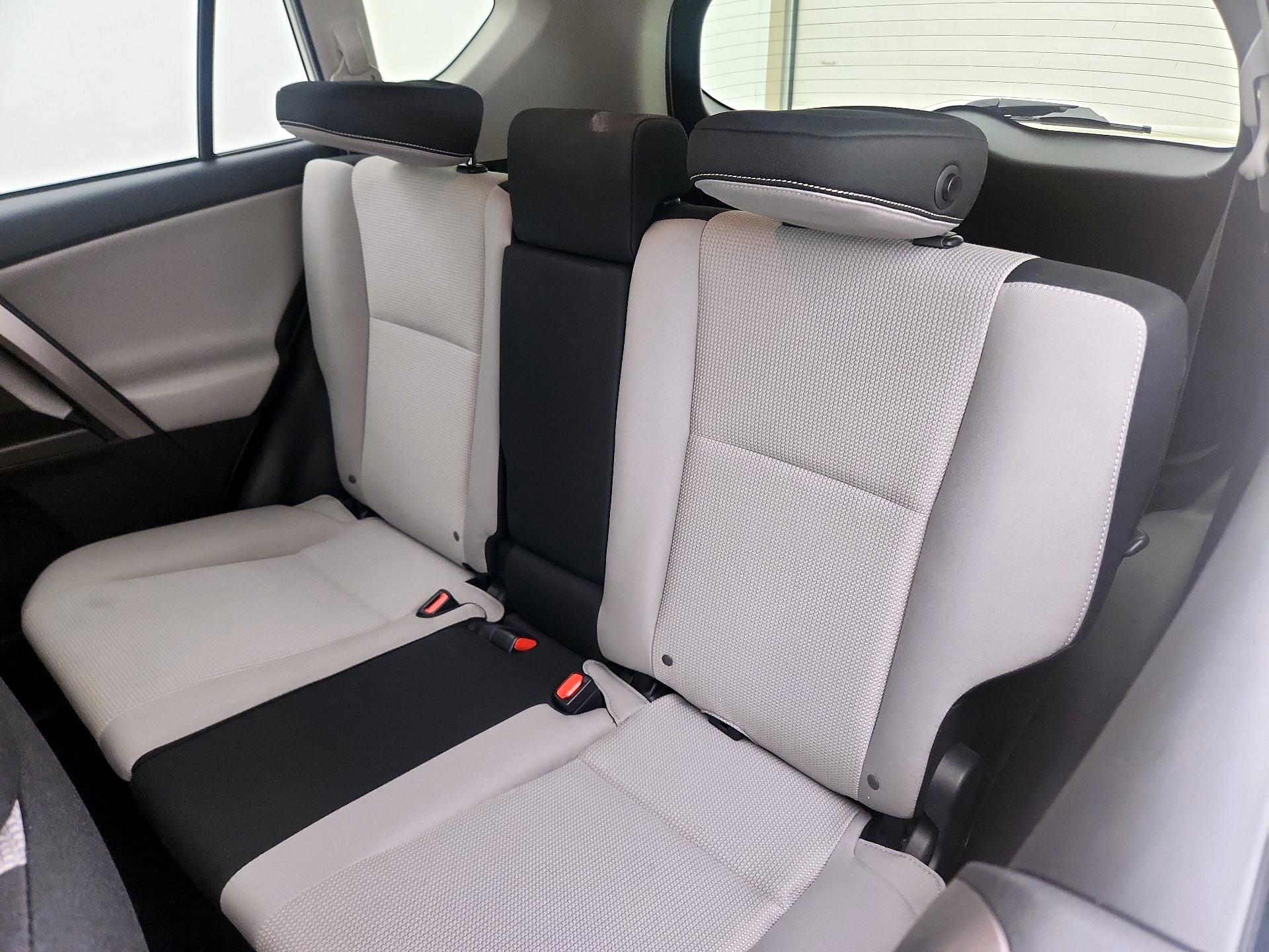 Thumbnail: 2018 Toyota RAV4 - 20