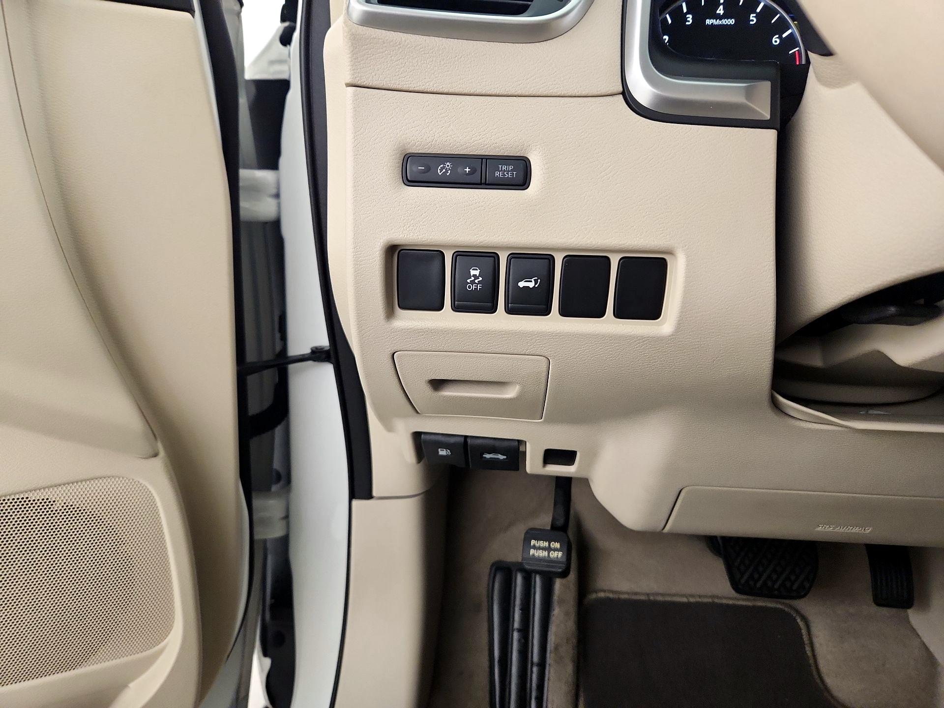 Thumbnail: 2015 Nissan Murano - 13