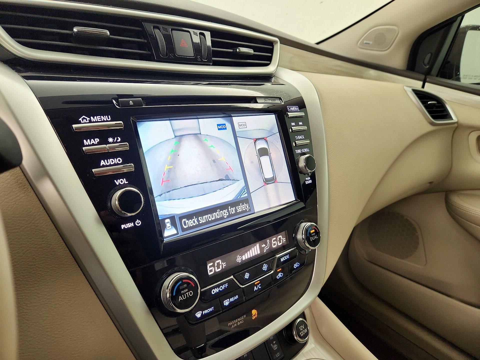 Thumbnail: 2015 Nissan Murano - 15