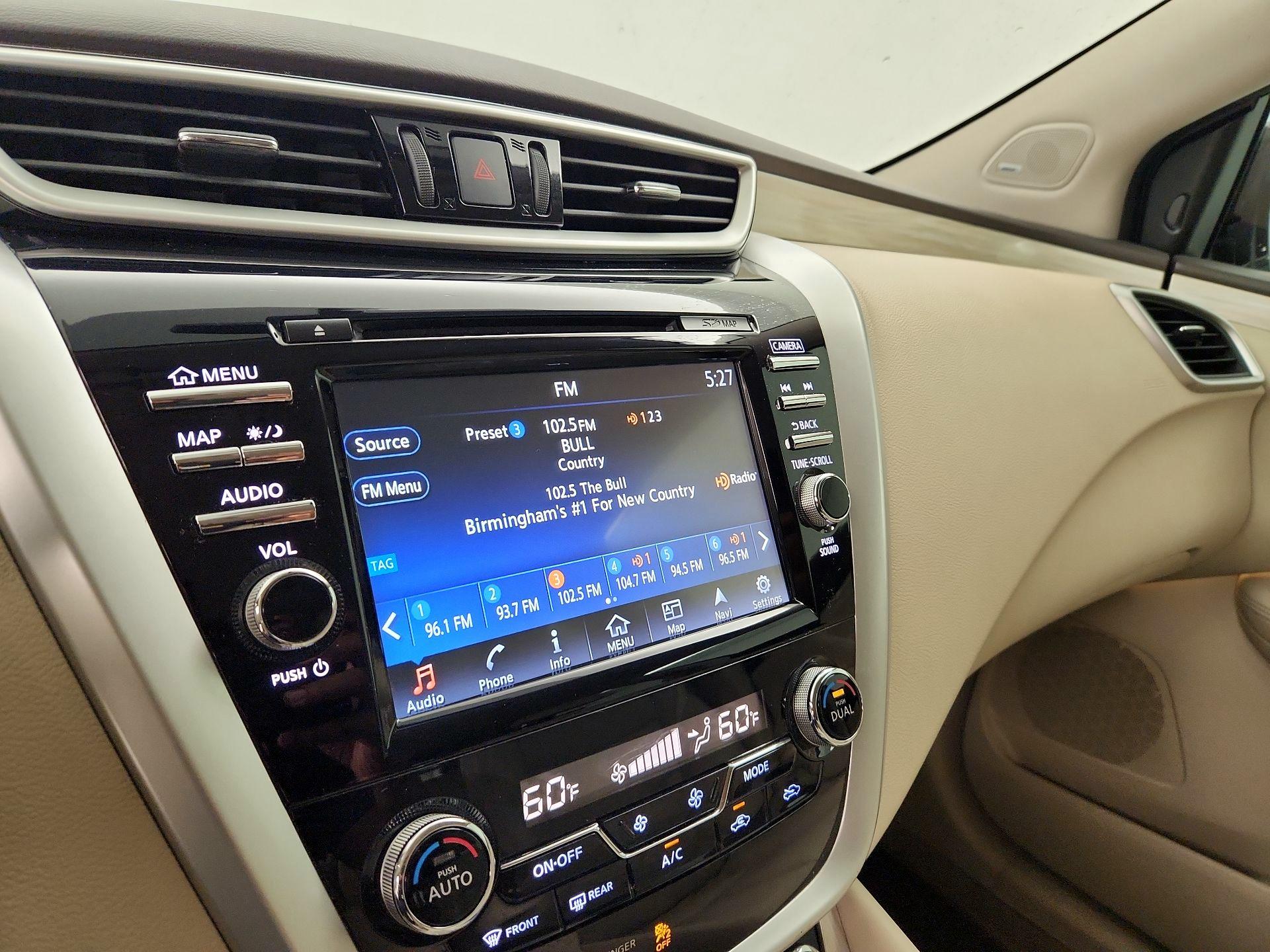 Thumbnail: 2015 Nissan Murano - 16